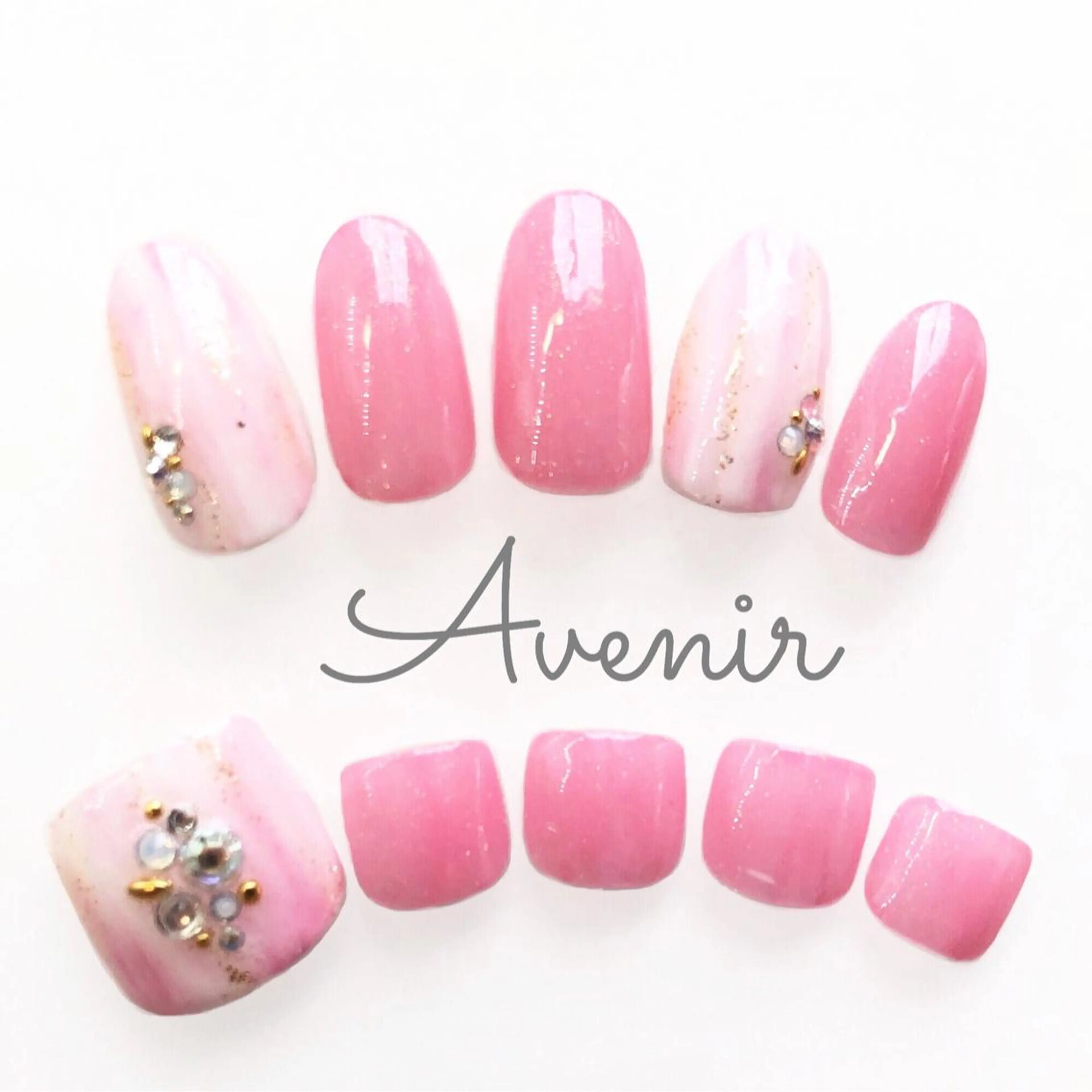 ネイル Avenir 表参道 nail＆eye予約のネイルデザイン