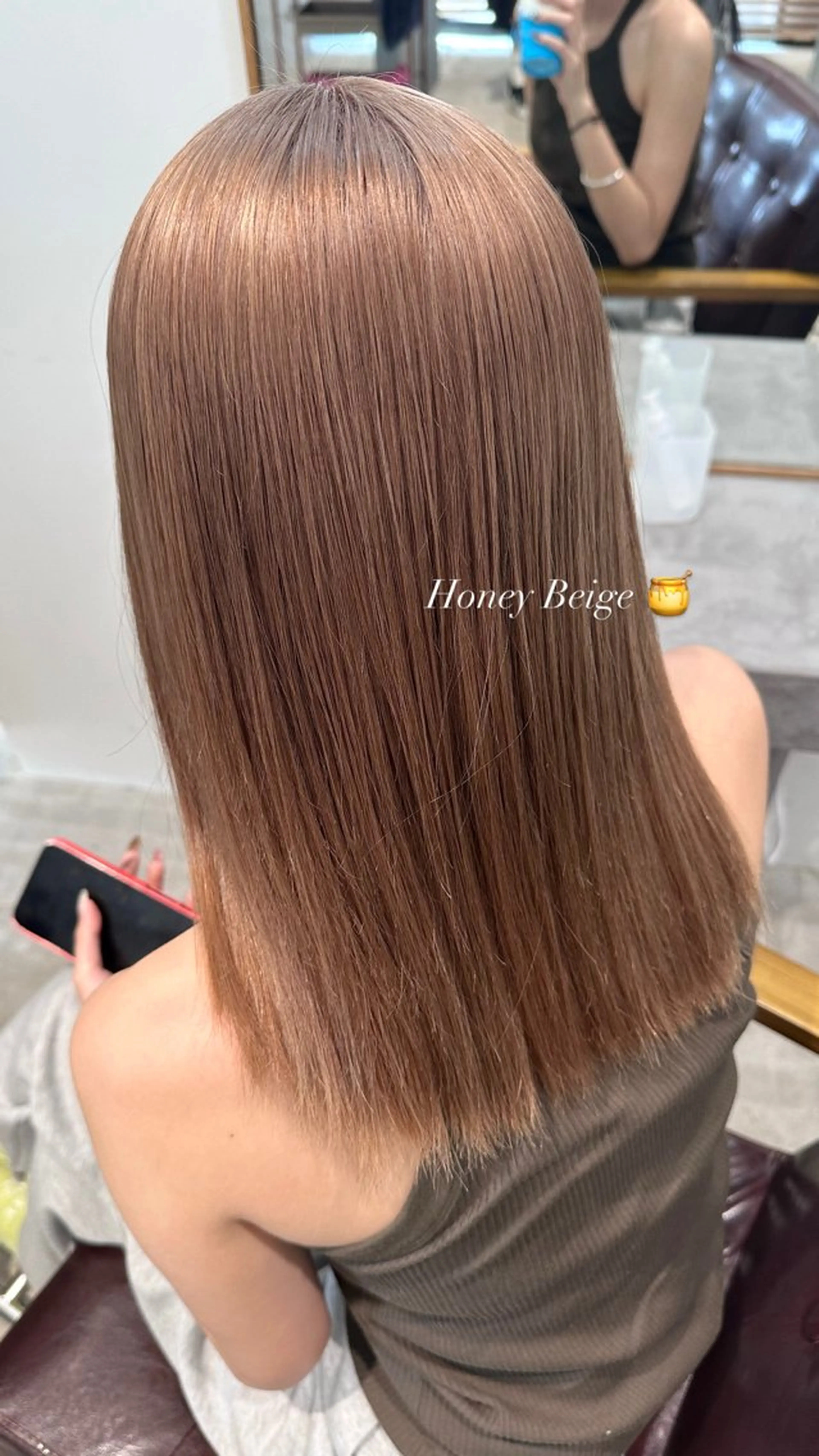 セミロング カラー ブリーチ ヘアカラー 坂庭 美夢のヘアスタイル