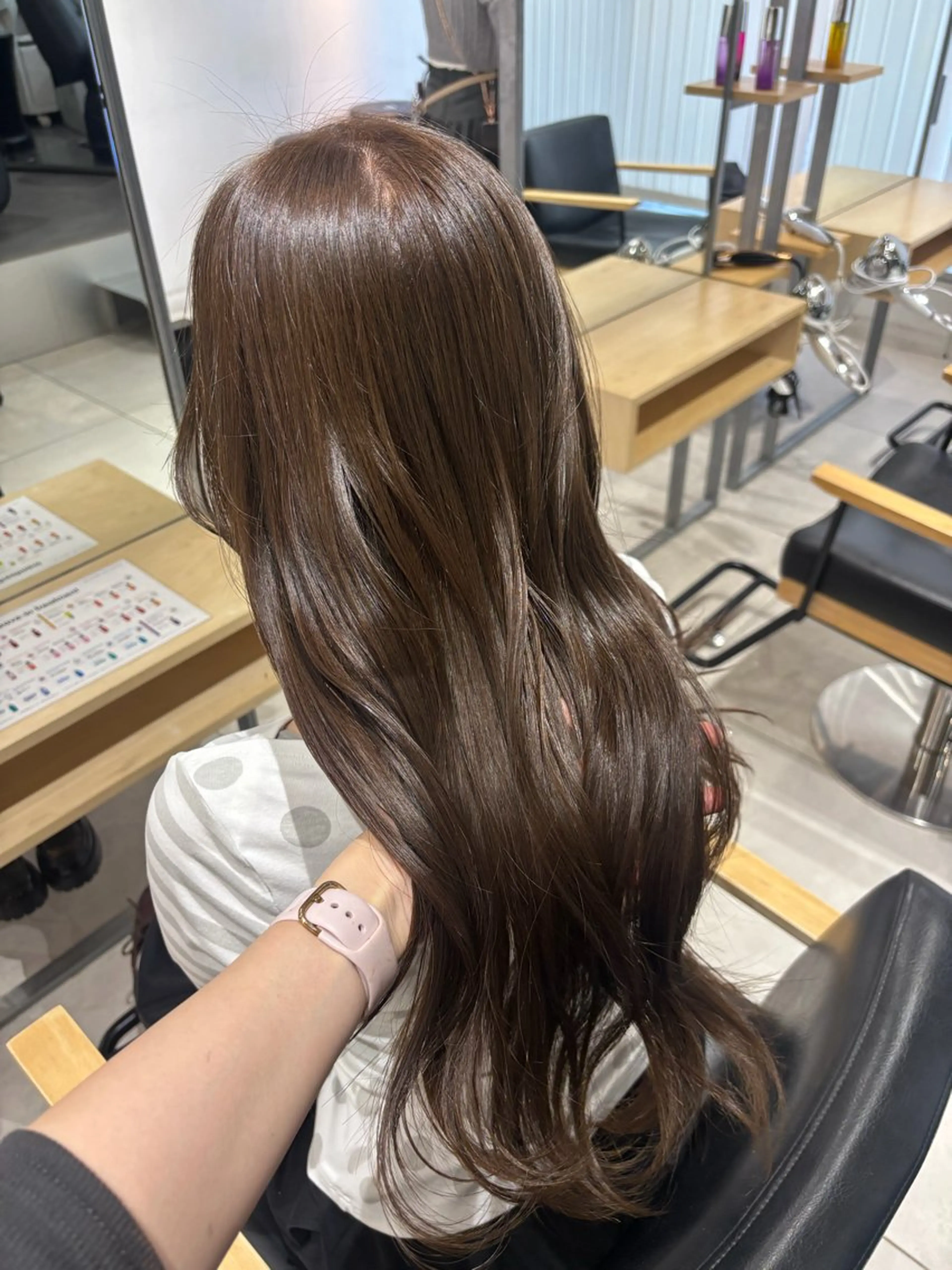 ロング カラー ヘアアレンジ ヘアカラー ベージュ/グレージュ 🧸あやか/表参道のヘアスタイル