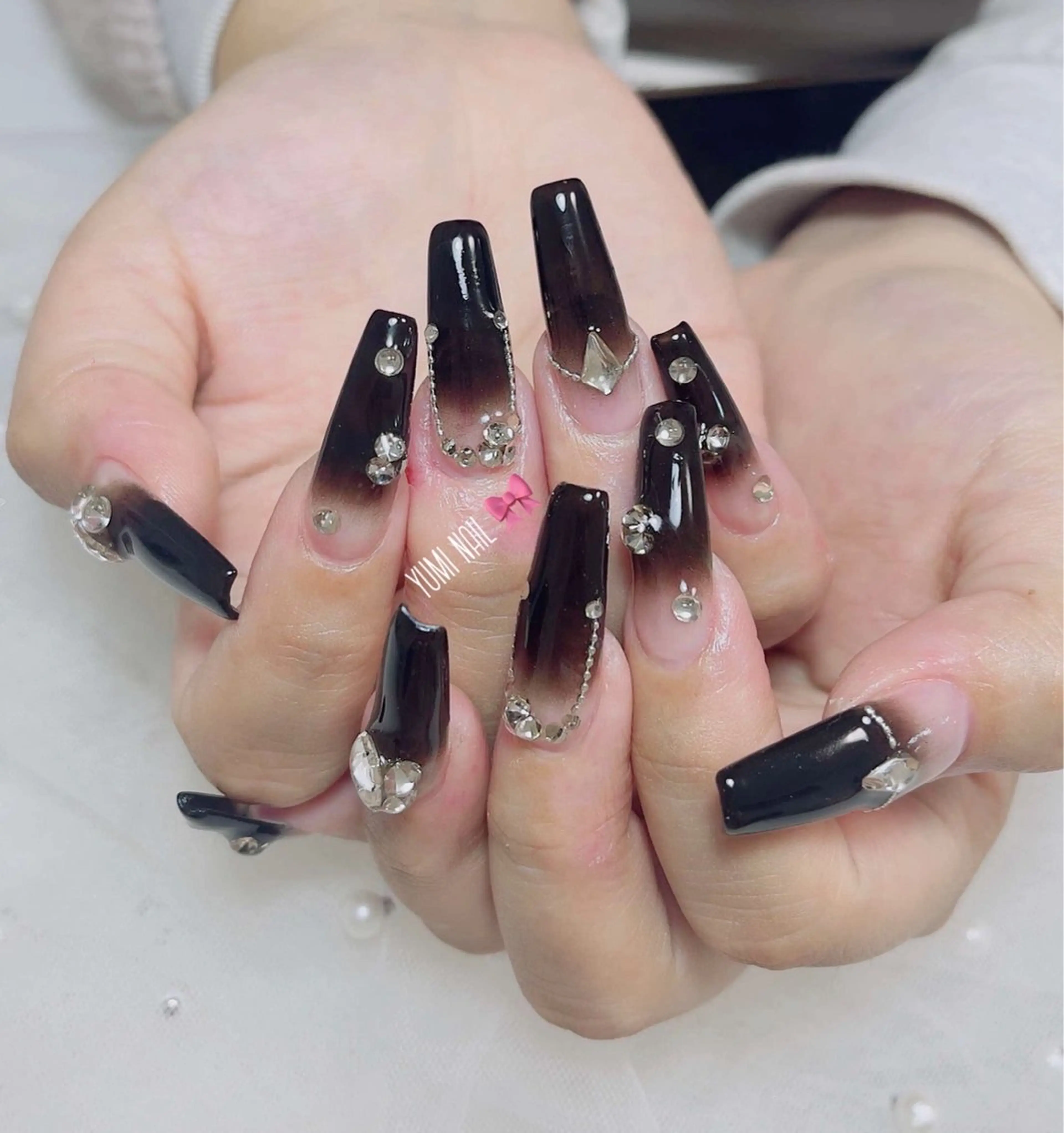 ネイル ハンドネイル 𝐲𝐮𝐦𝐢🎀 長さ出しデザイン専門のネイルデザイン