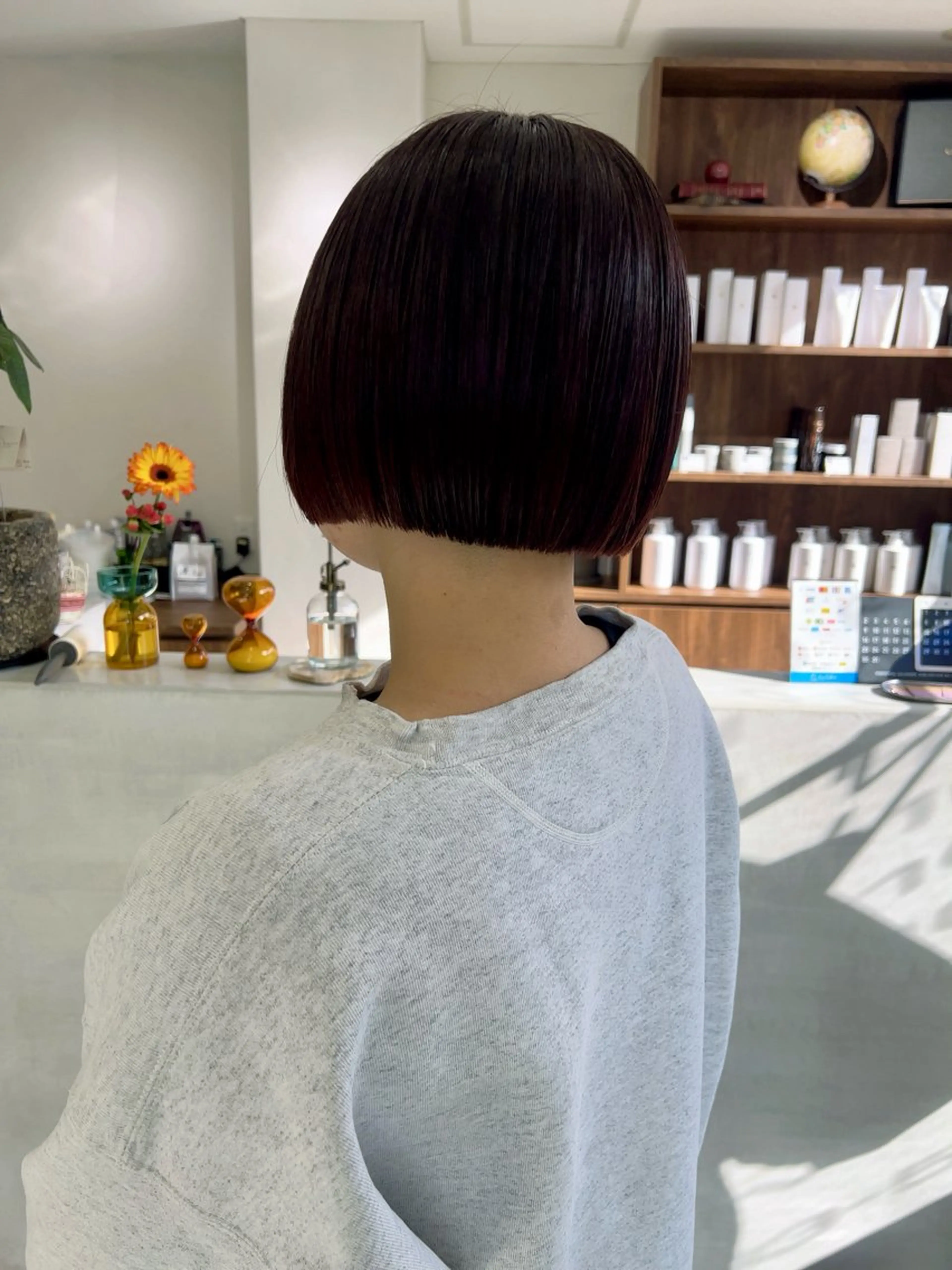 ショート カラー ボブ カット ヘアカラー トリートメント (h)wim ウィムのヘアスタイル