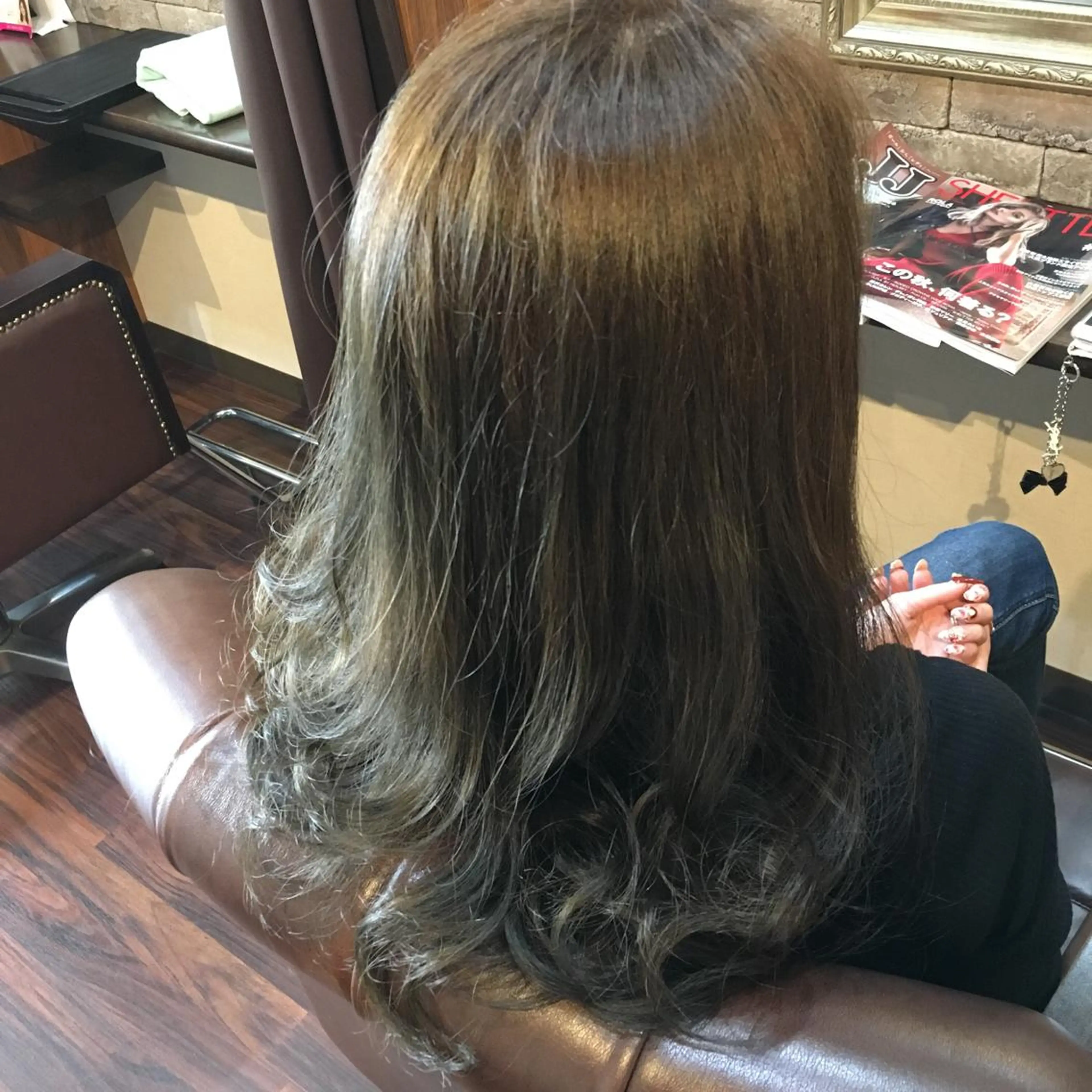 セミロング HairDesign Azurのヘアスタイル