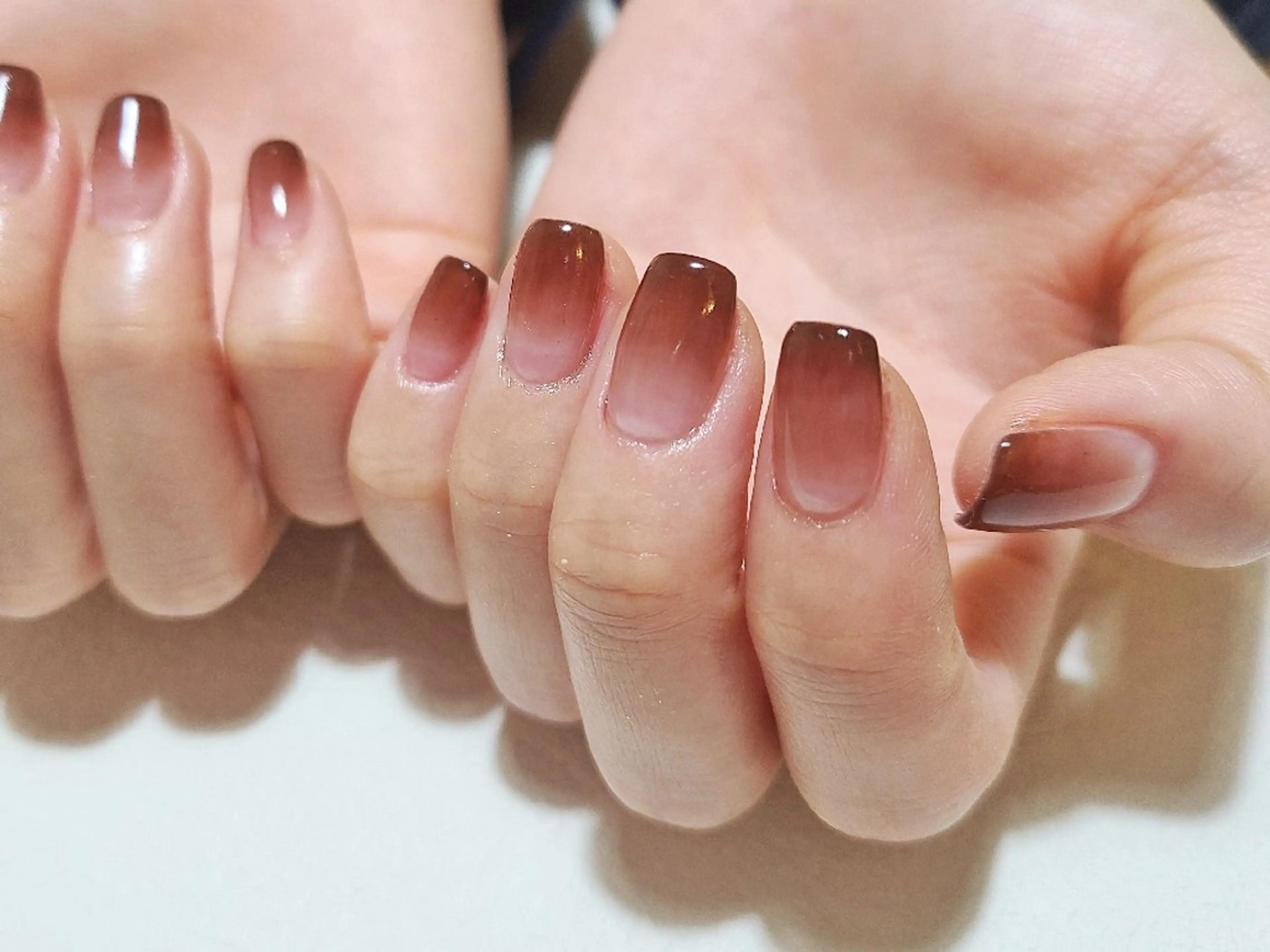 ネイル ブラウン グラデーション 佐々木 優のネイルデザイン