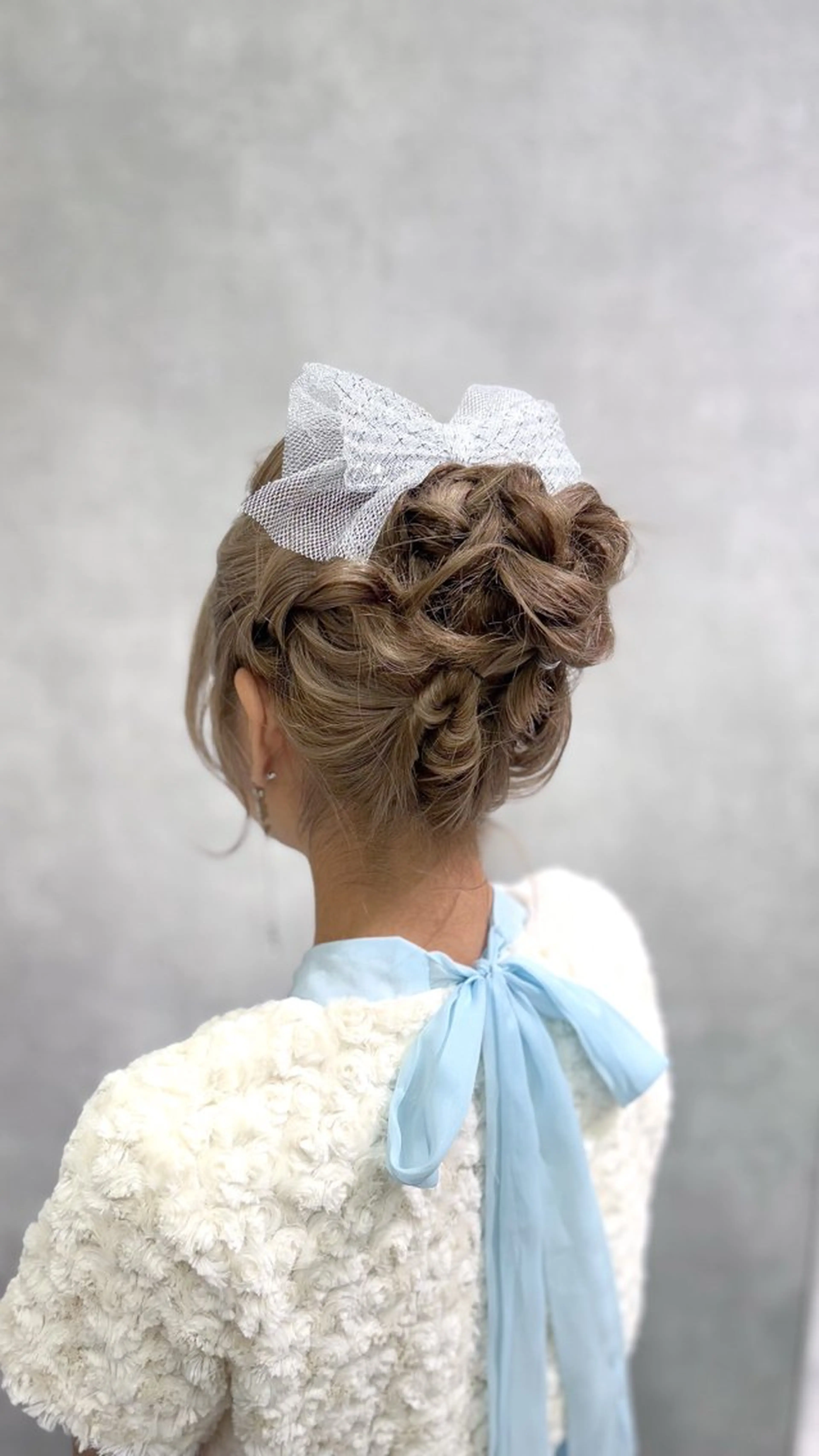 ロング ヘアアレンジ お団子ヘア ロング 🤍モテレディヘア 🤍Hitohaのヘアスタイル