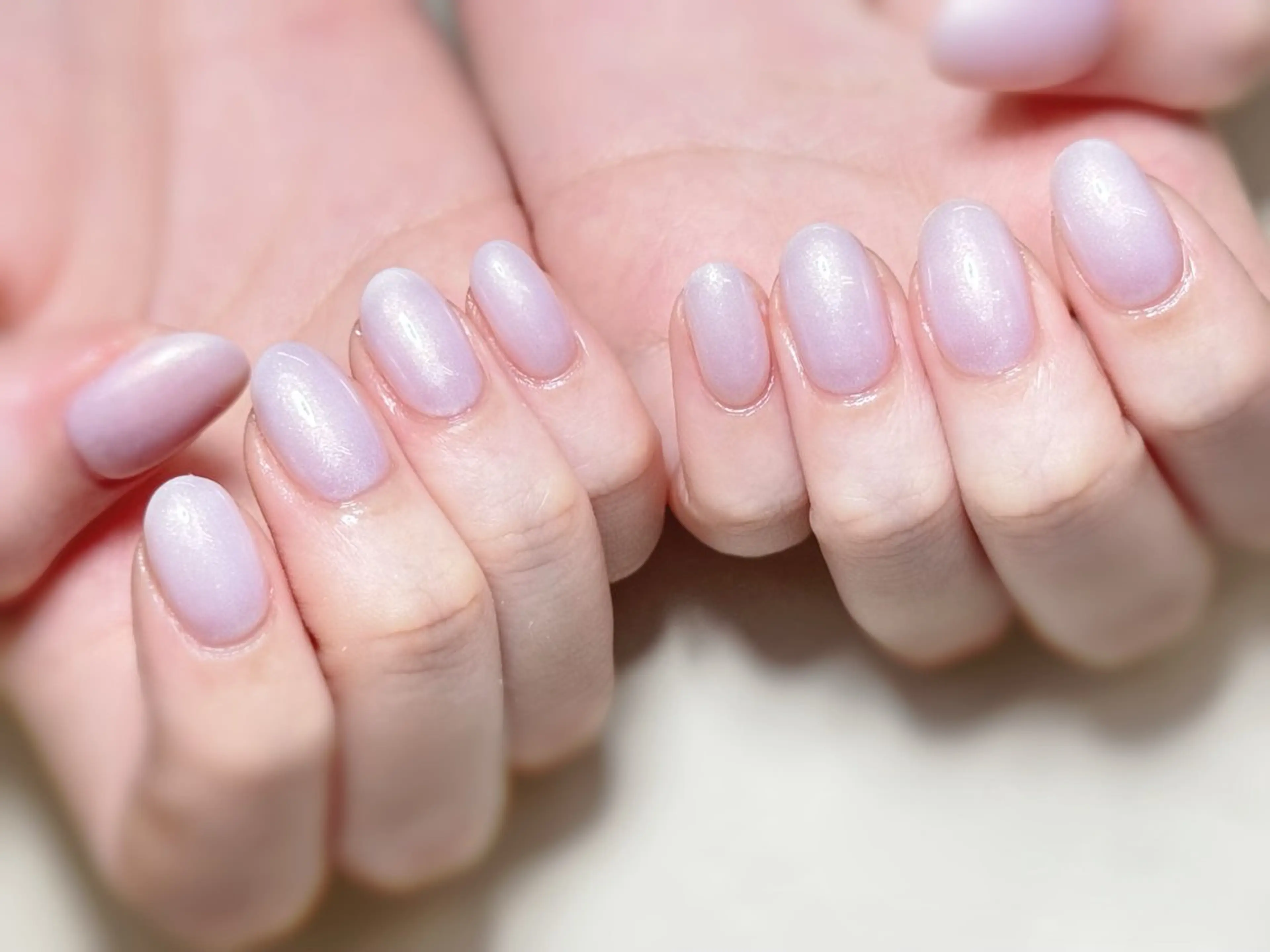 【ハンド】ワンカラーorラメグラデーション🎁パーツ2個付き「ジェルオフ無料」の写真