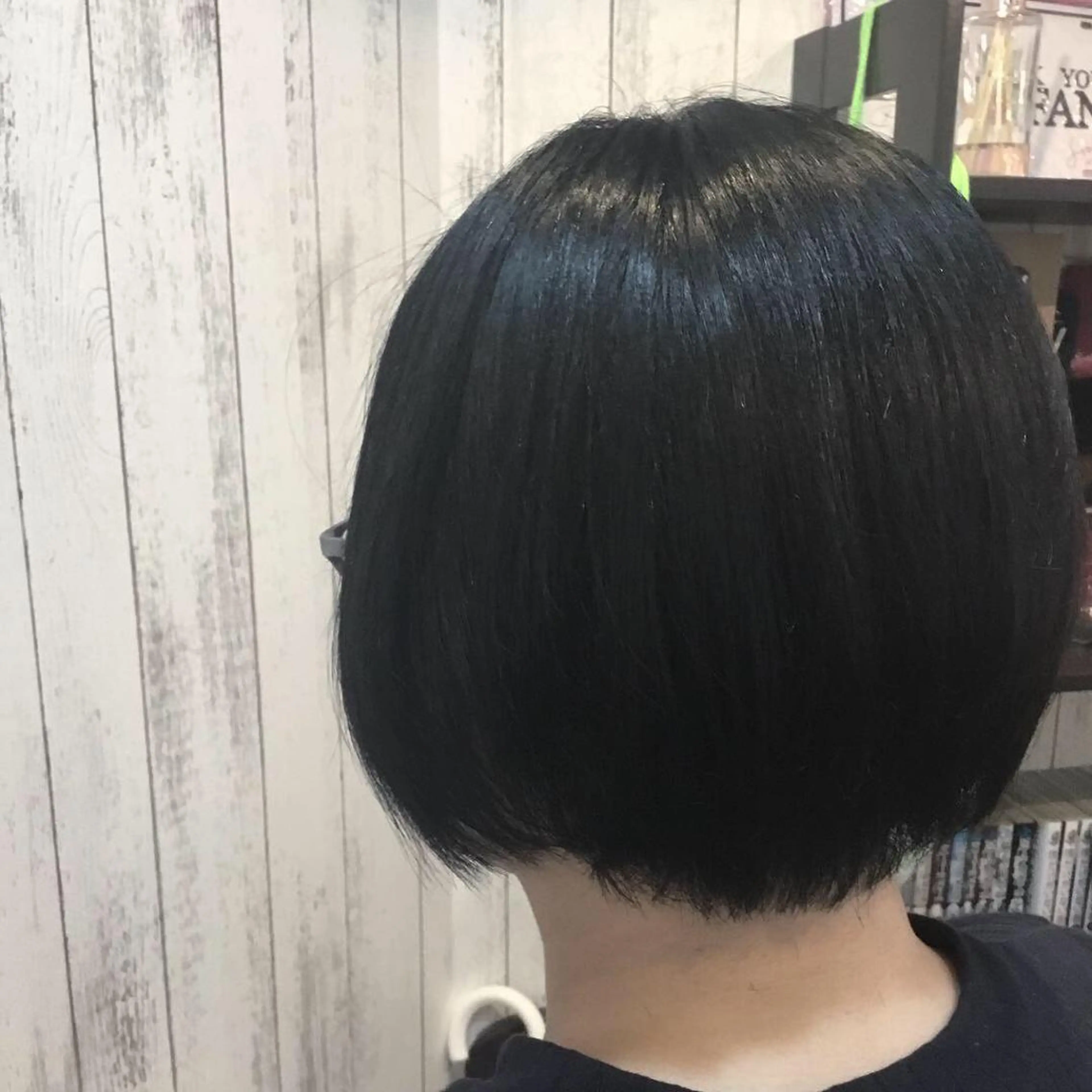 ショート カラー パーマ 金崎 新吾のヘアスタイル