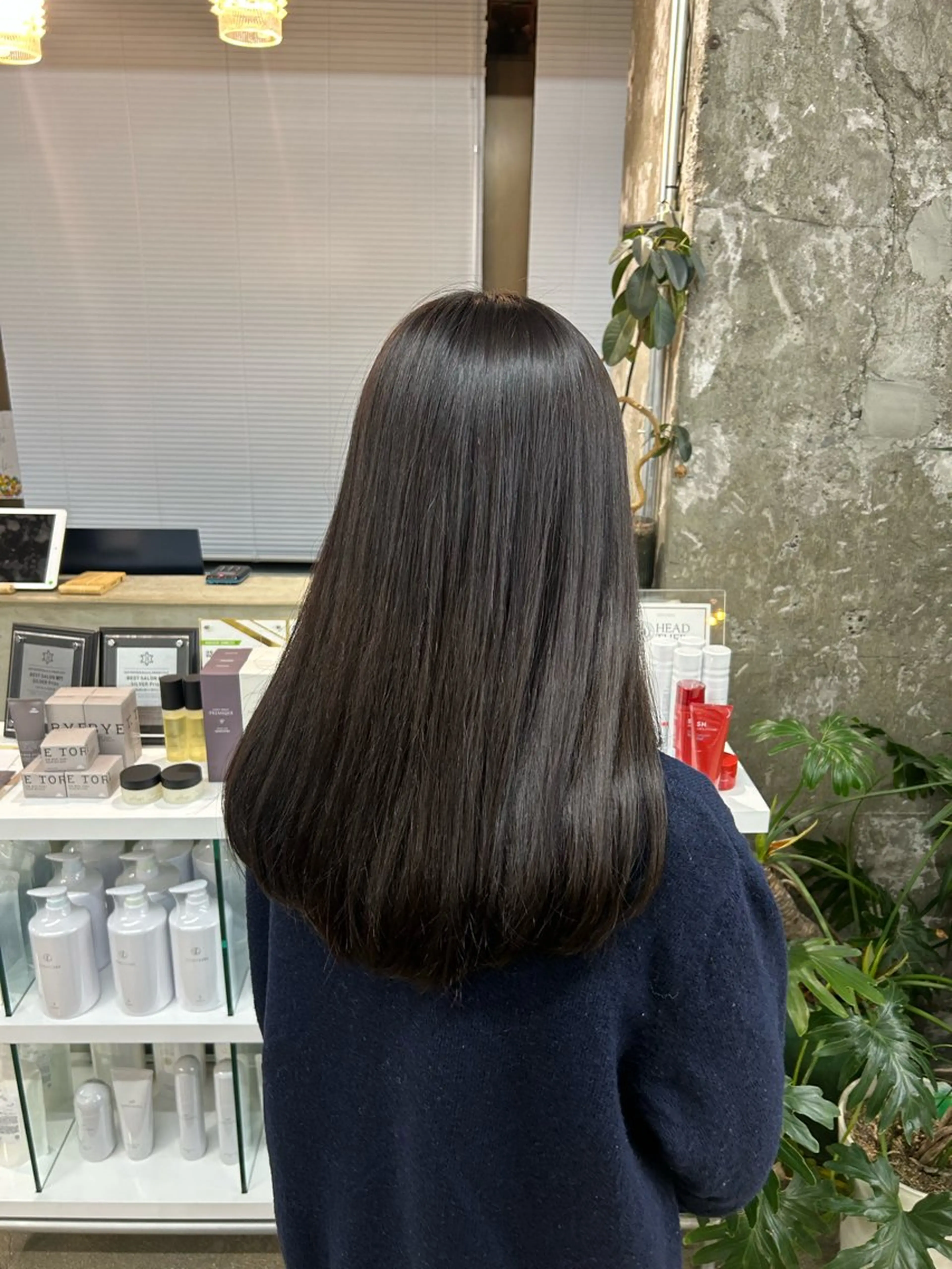 セミロング カット ヘアカラー サワムラ ソナタのヘアスタイル
