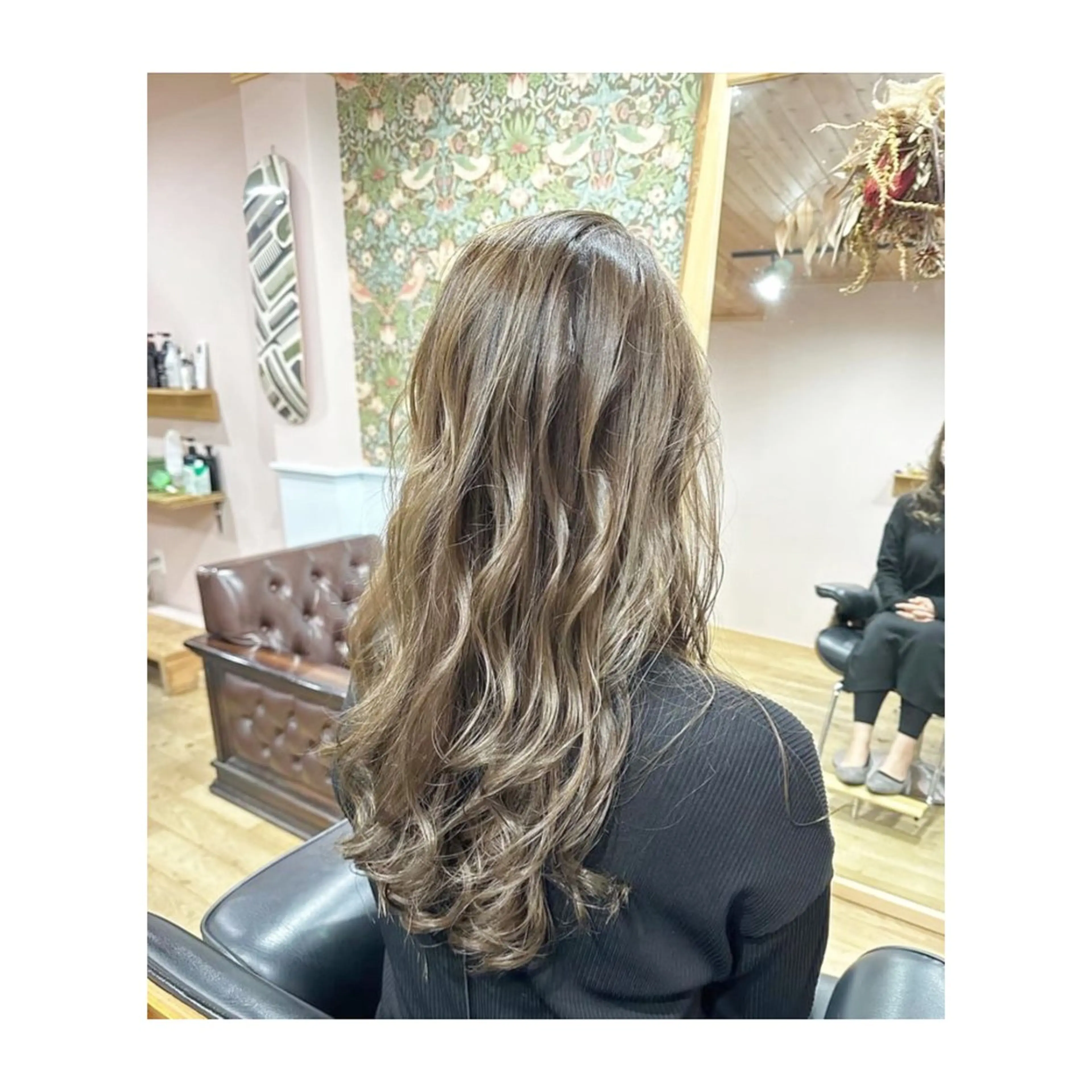 ロング カラー MaaR所属・Asuka Mabuchiのヘアスタイル