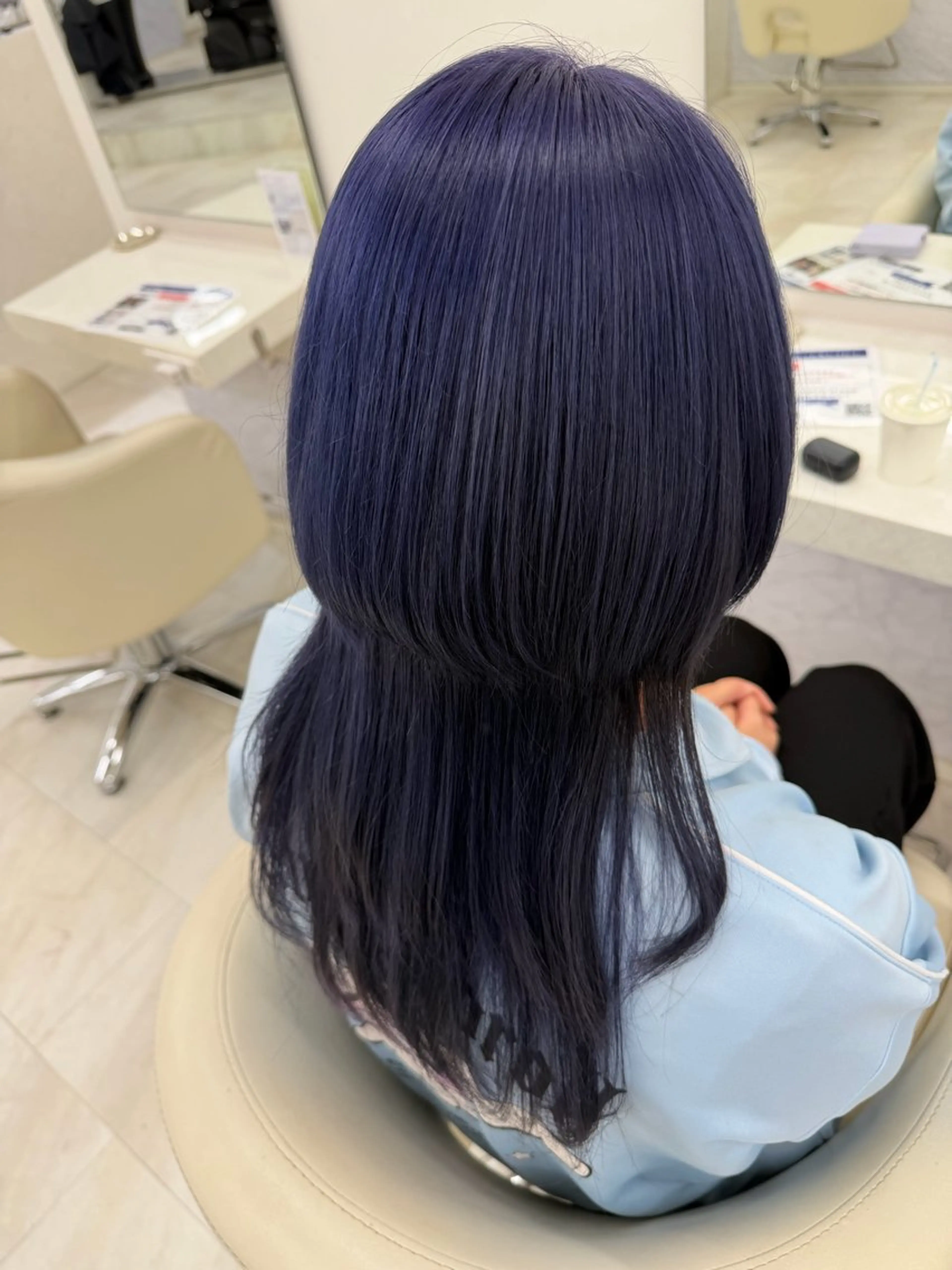 ミディアム りん 渋谷のヘアスタイル