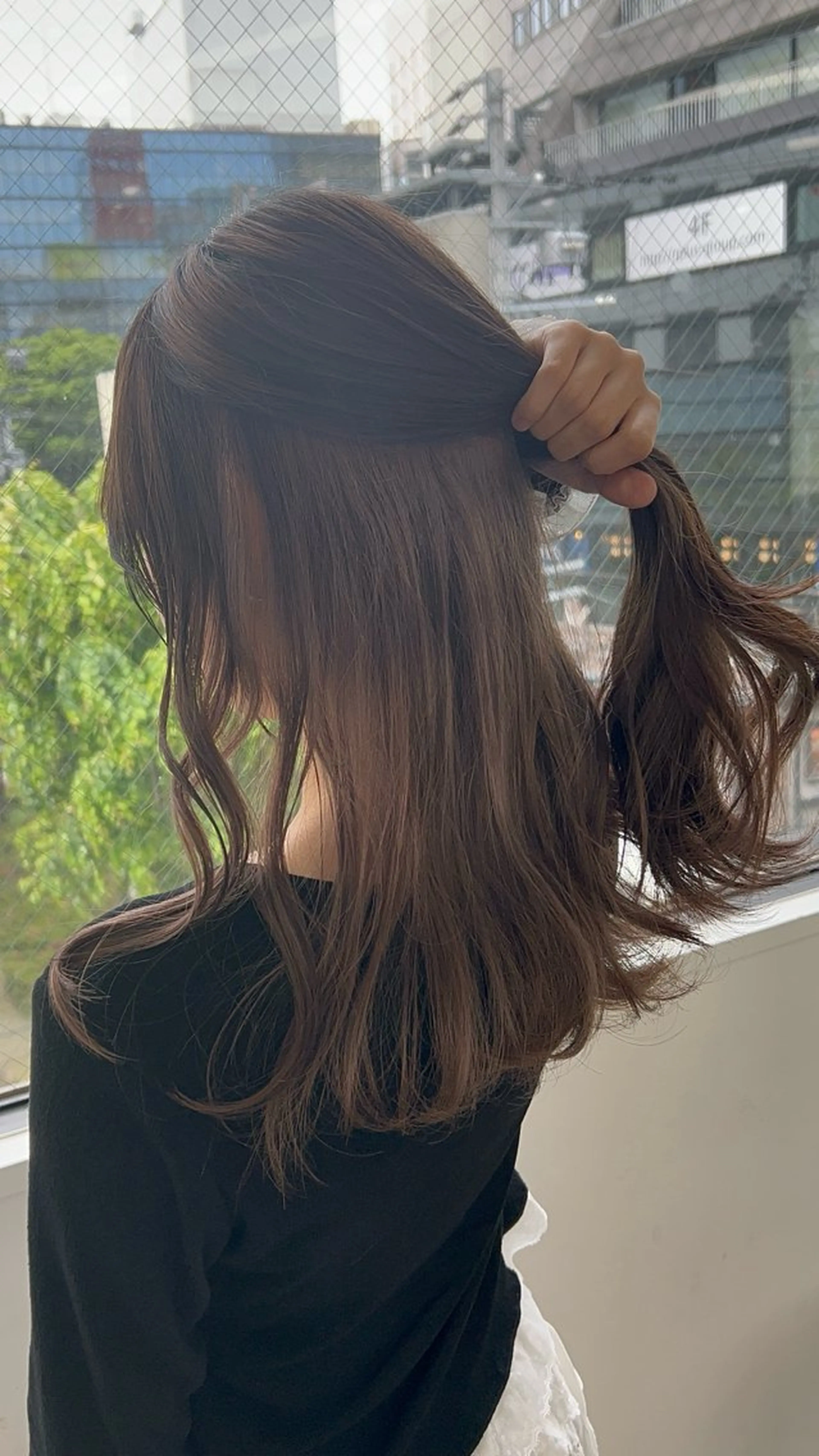 ロング カラー 履歴修正屋さん／ ブロンド／ホワイトのヘアスタイル