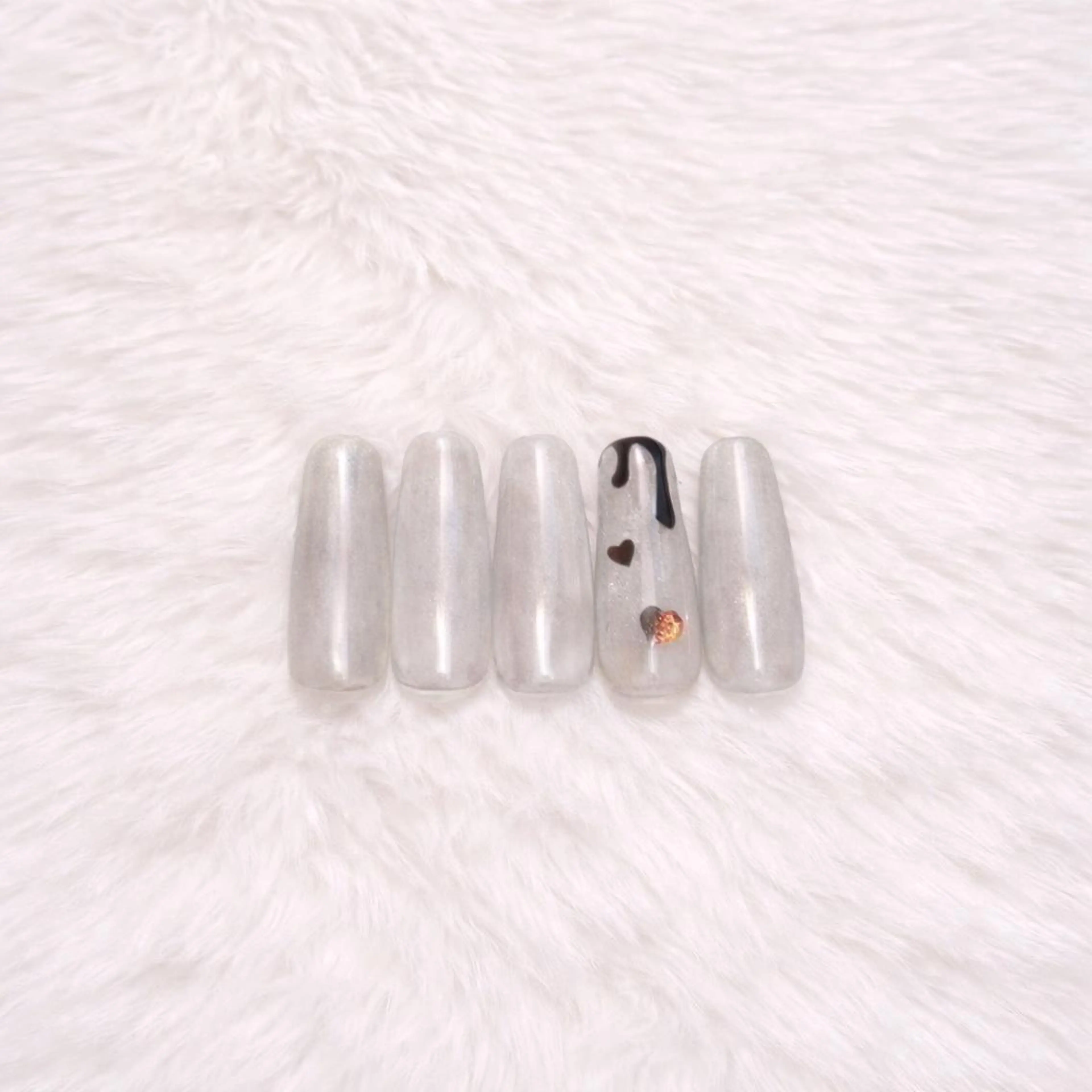 ネイル ❤️💛REBEST 京橋　nailのネイルデザイン