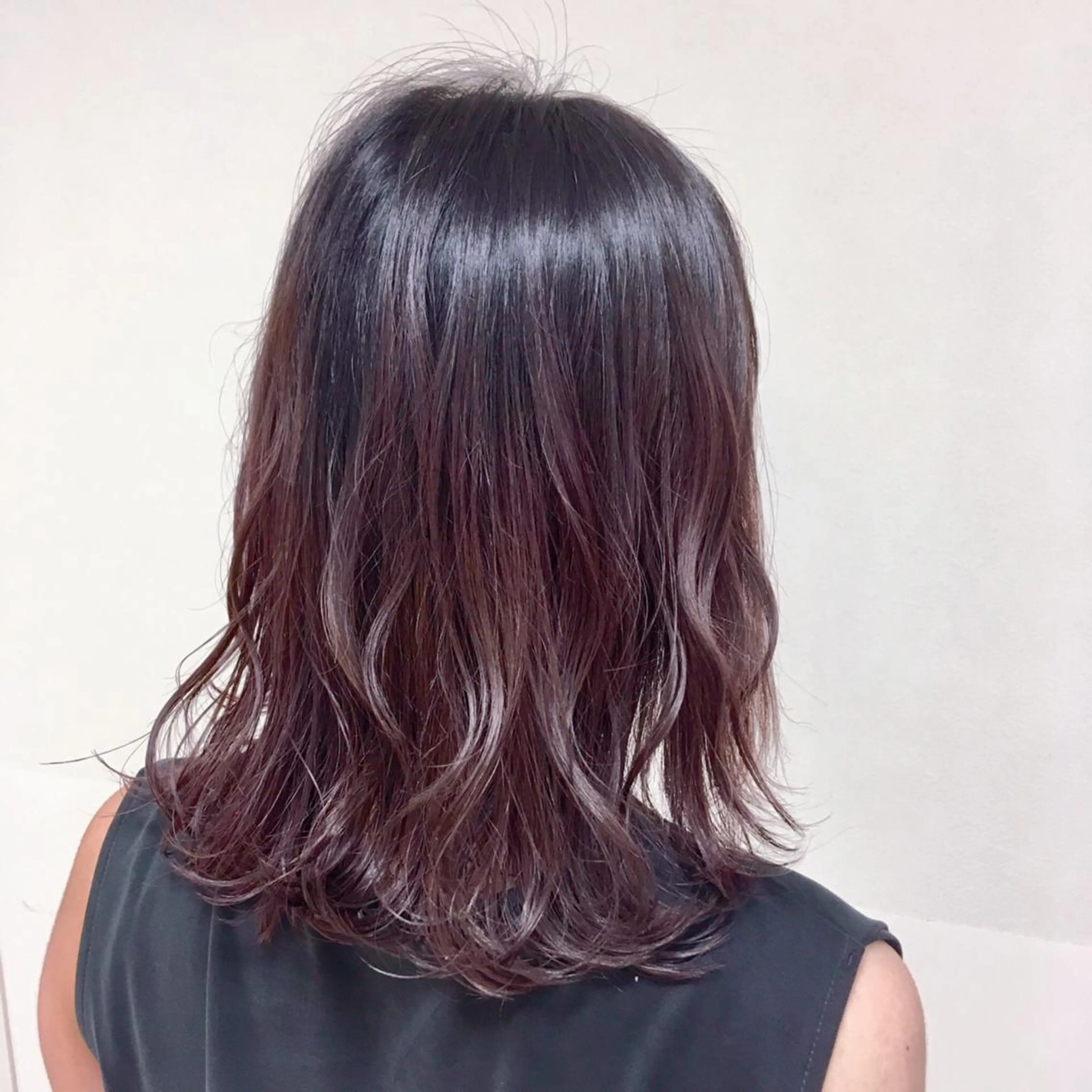 ミディアム カラー ヘアアレンジ ヘアカラー トリートメント 【Sweep】おじま のぞみのヘアスタイル