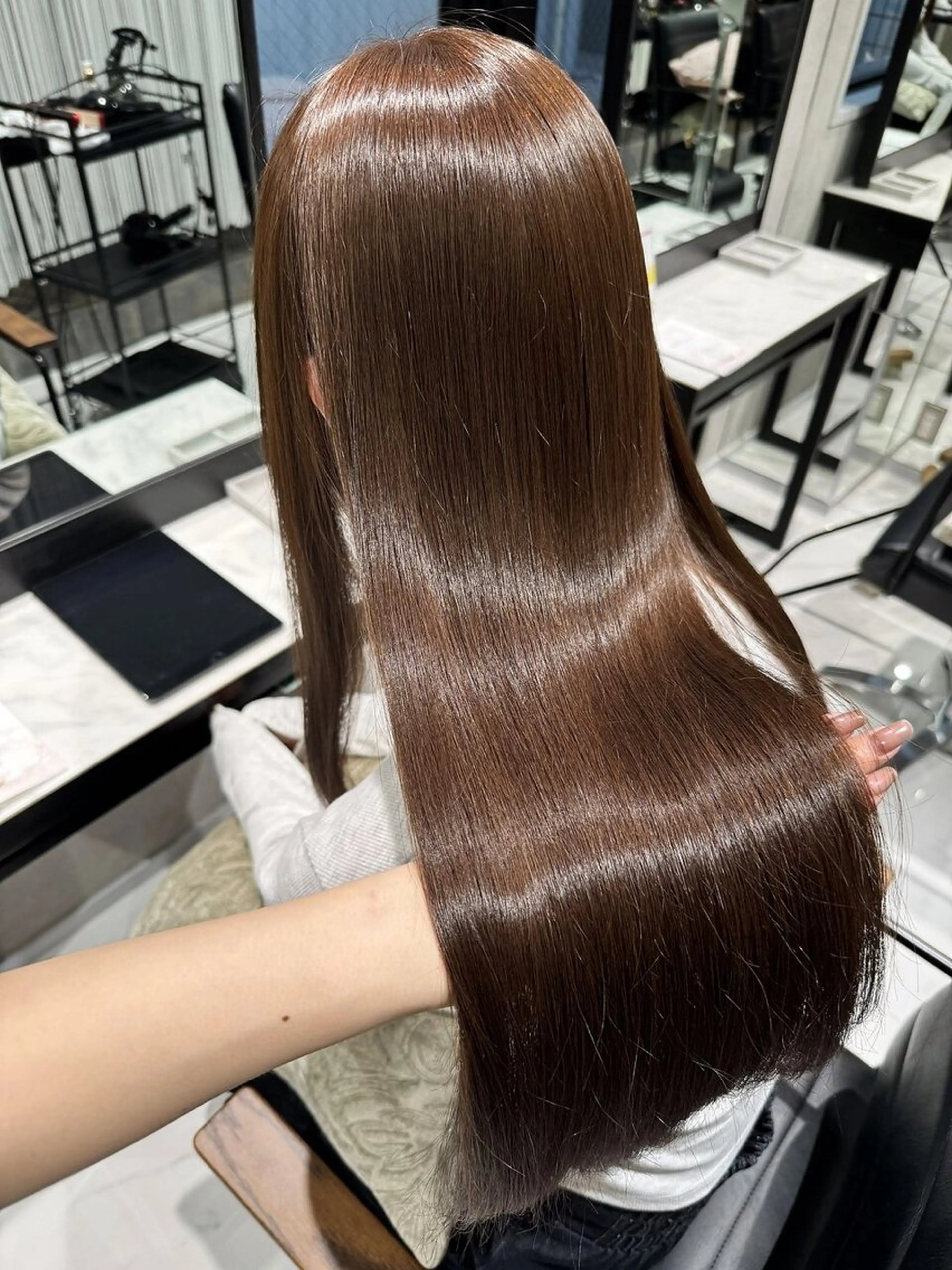 ミディアム カラー 岡田まみ🍒🤍 透明感カラーのヘアスタイル