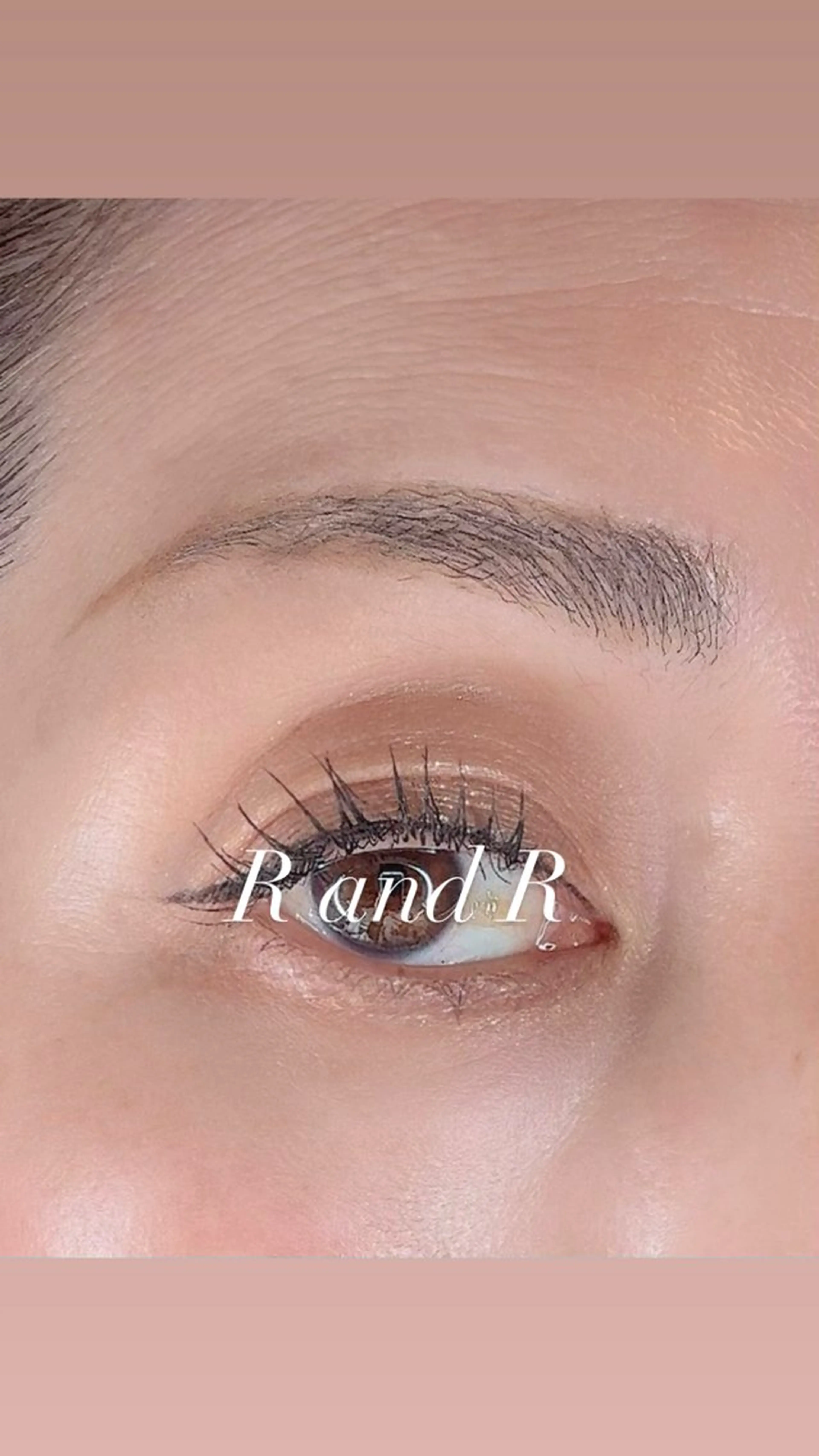 アイブロウ R ...Rの眉毛・アイブロウイメージ