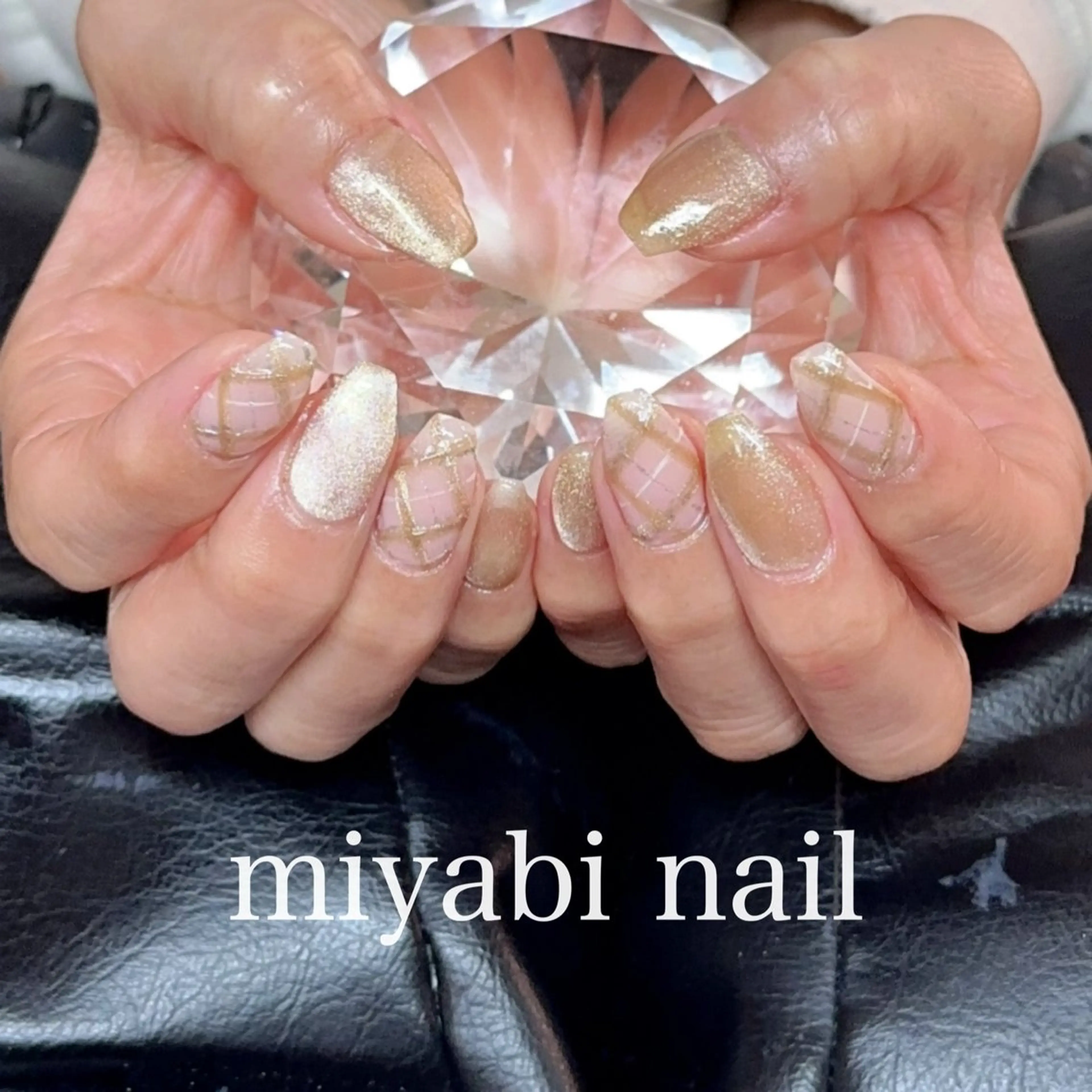 ネイル ジェルネイル ゴールド マグネットネイル 持ち込み シンプルネイル miyabi nail 桂川駅近くのネイルデザイン