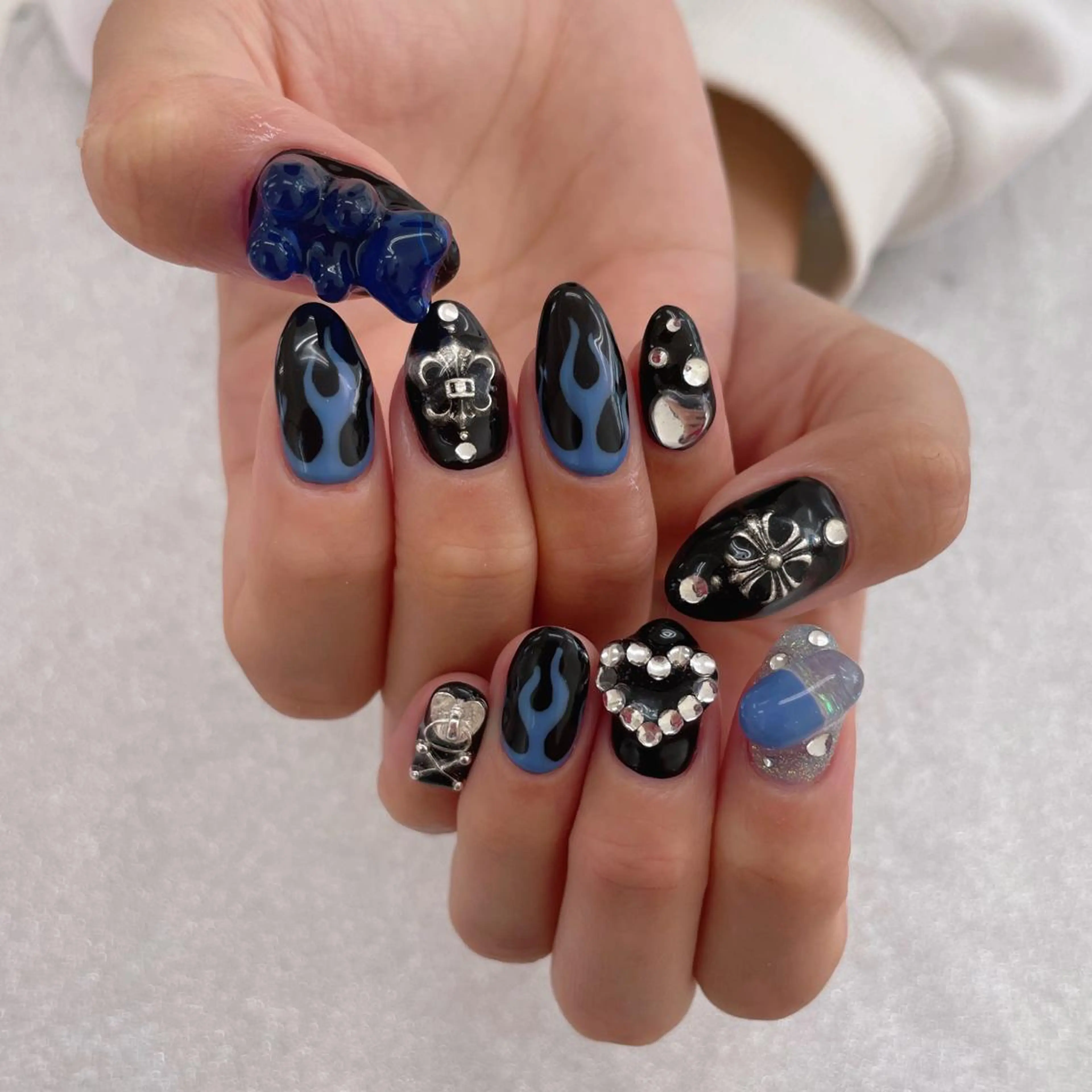 ネイル ハンドネイル 五十嵐 美智のネイルデザイン