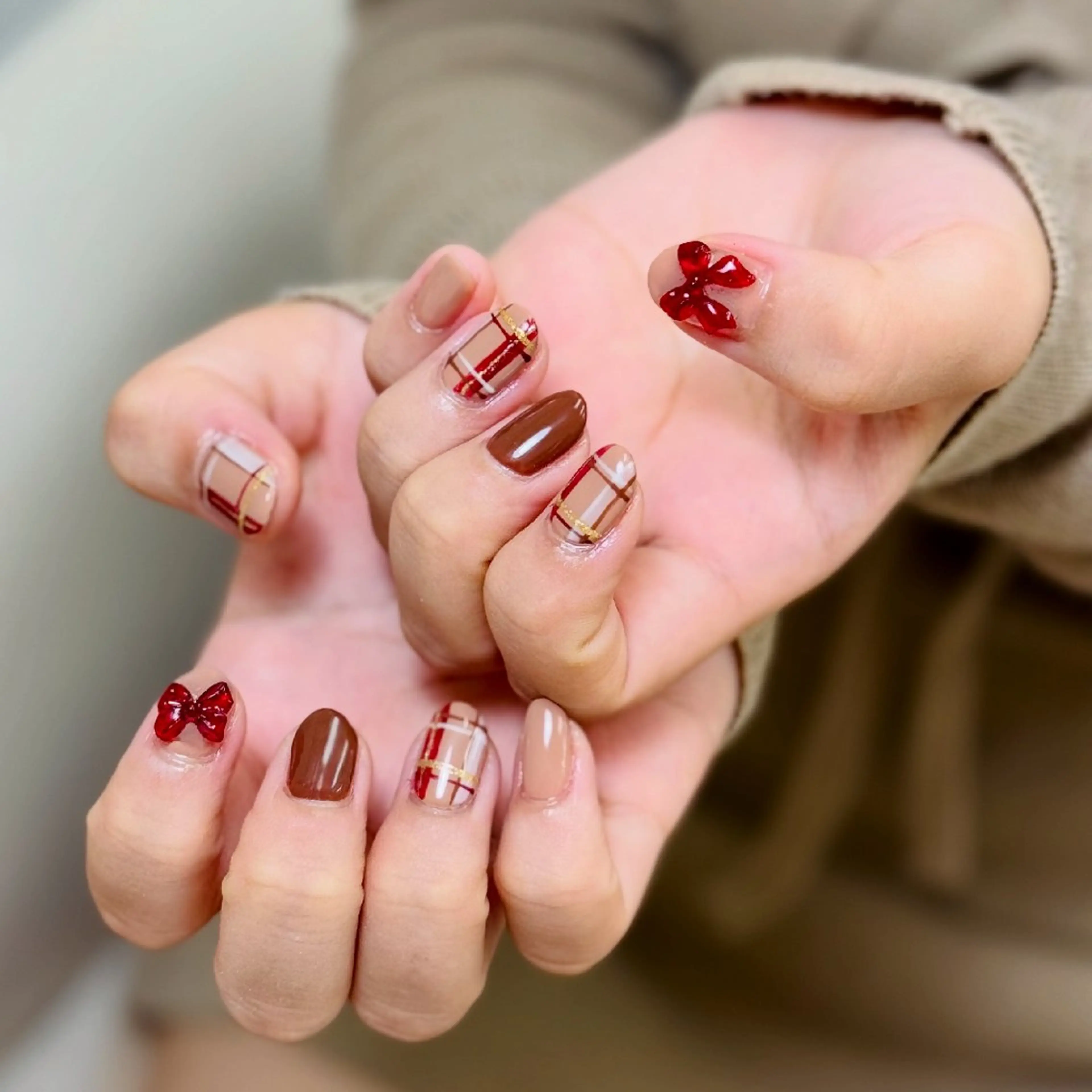 ネイル 持ち込み ハンドネイル muum_nail 新宿2分 三丁目1分のネイルデザイン