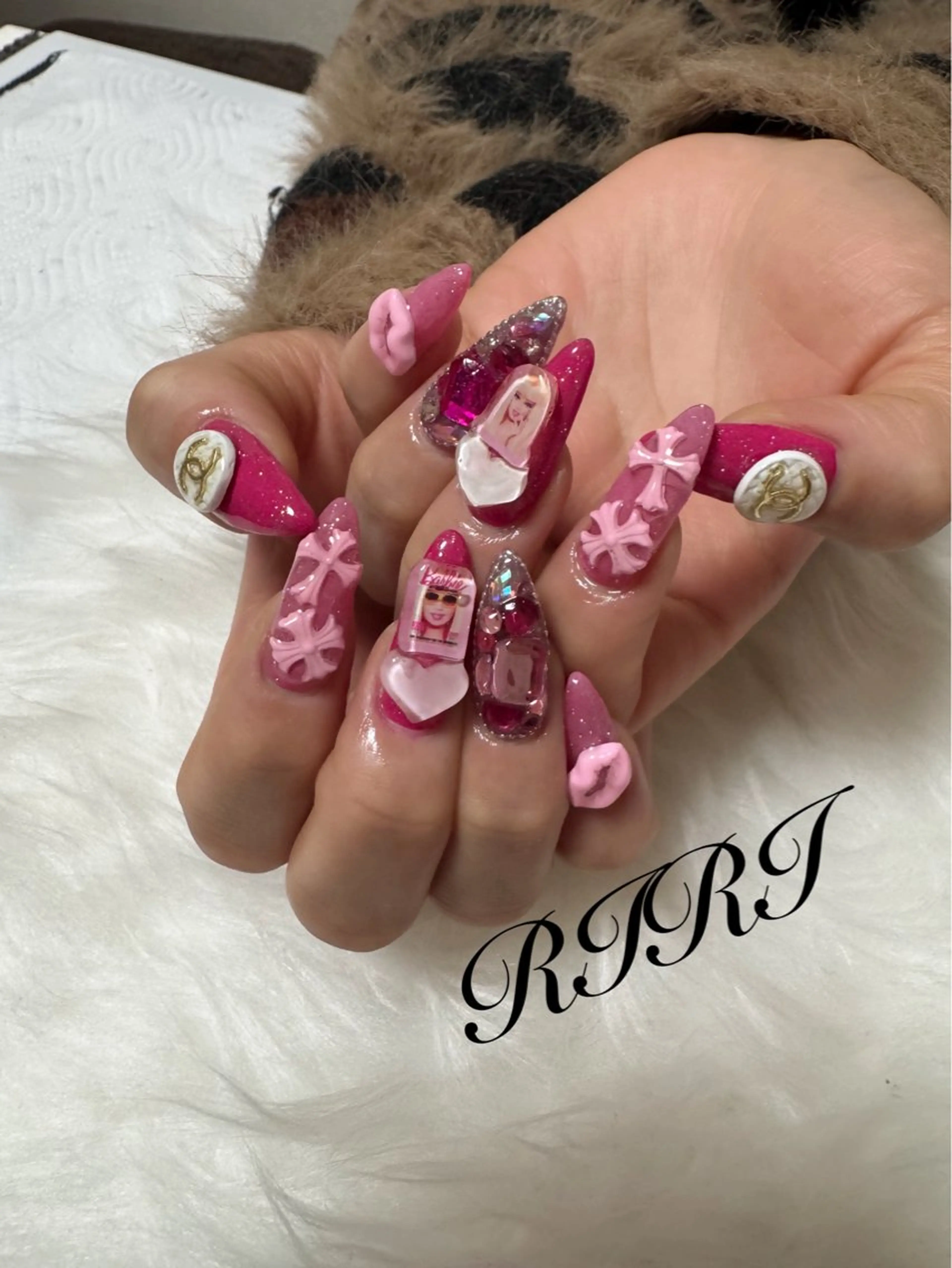 ネイル ジェルネイル ロングネイル ピンク スカルプネイル シンプルネイル ハンドネイル riri オーナーのネイルデザイン