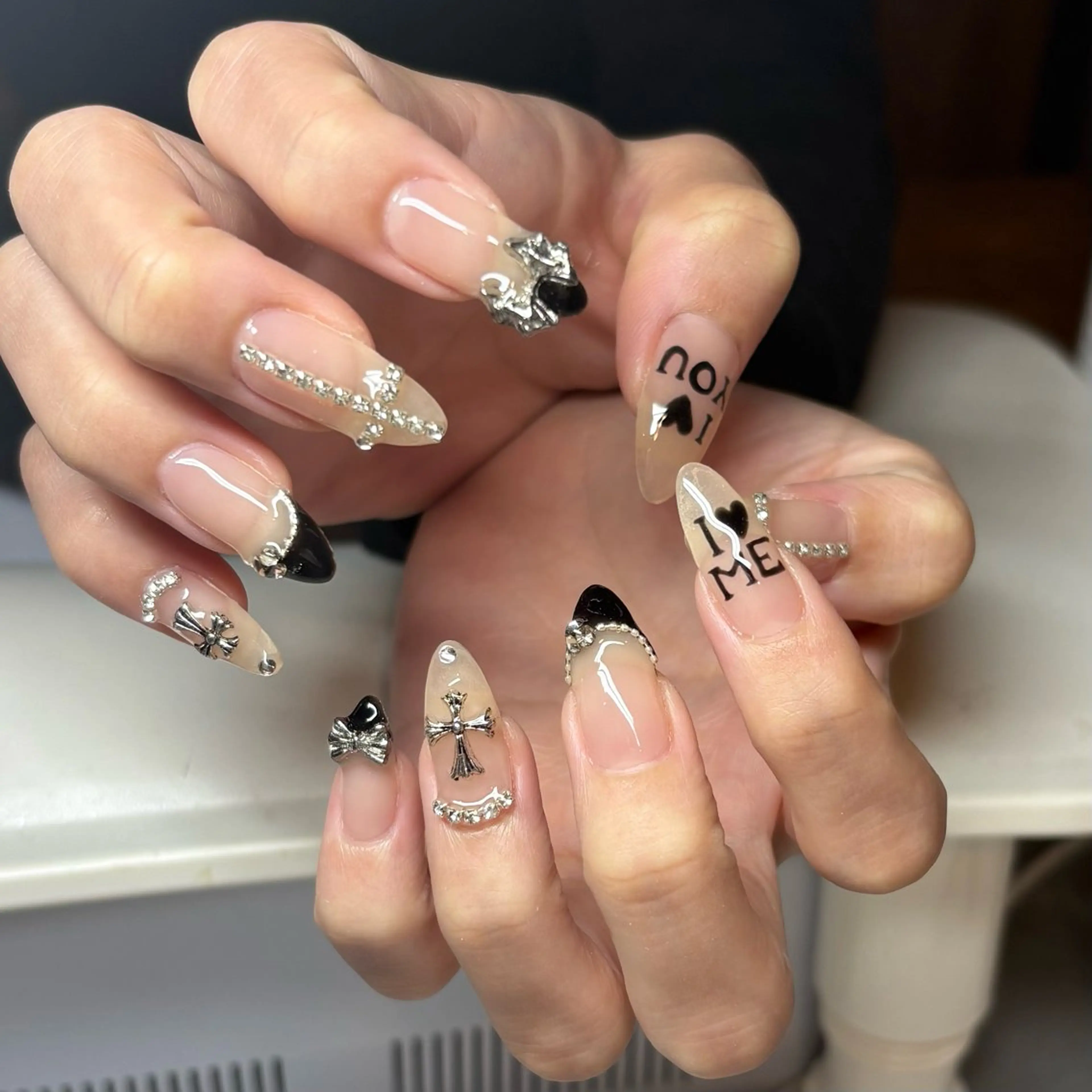 ネイル ハンドネイル Lily Nailのネイルデザイン