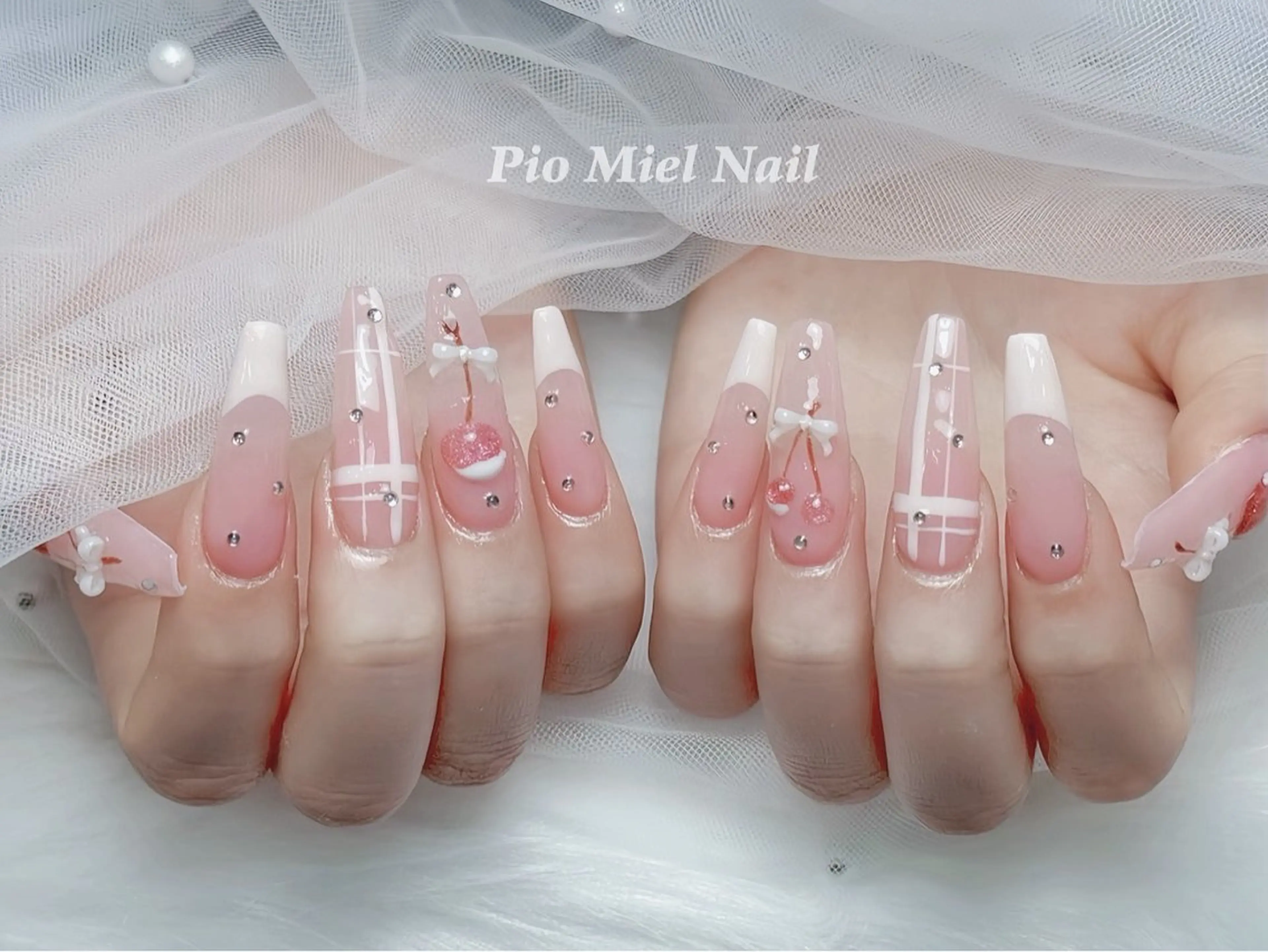 ネイル Pio Mielのネイルデザイン