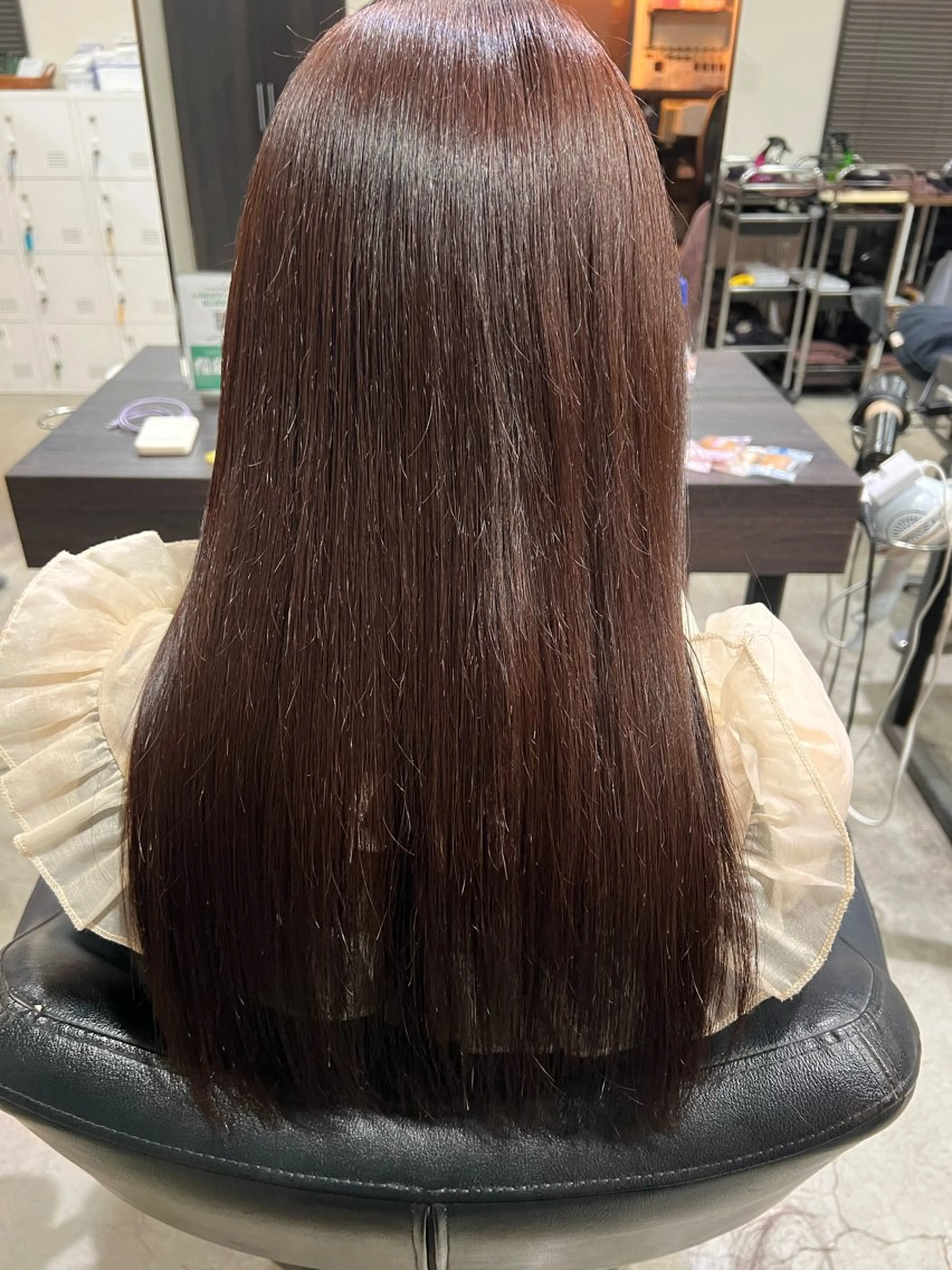 ロング カラー 服部 楓のヘアスタイル