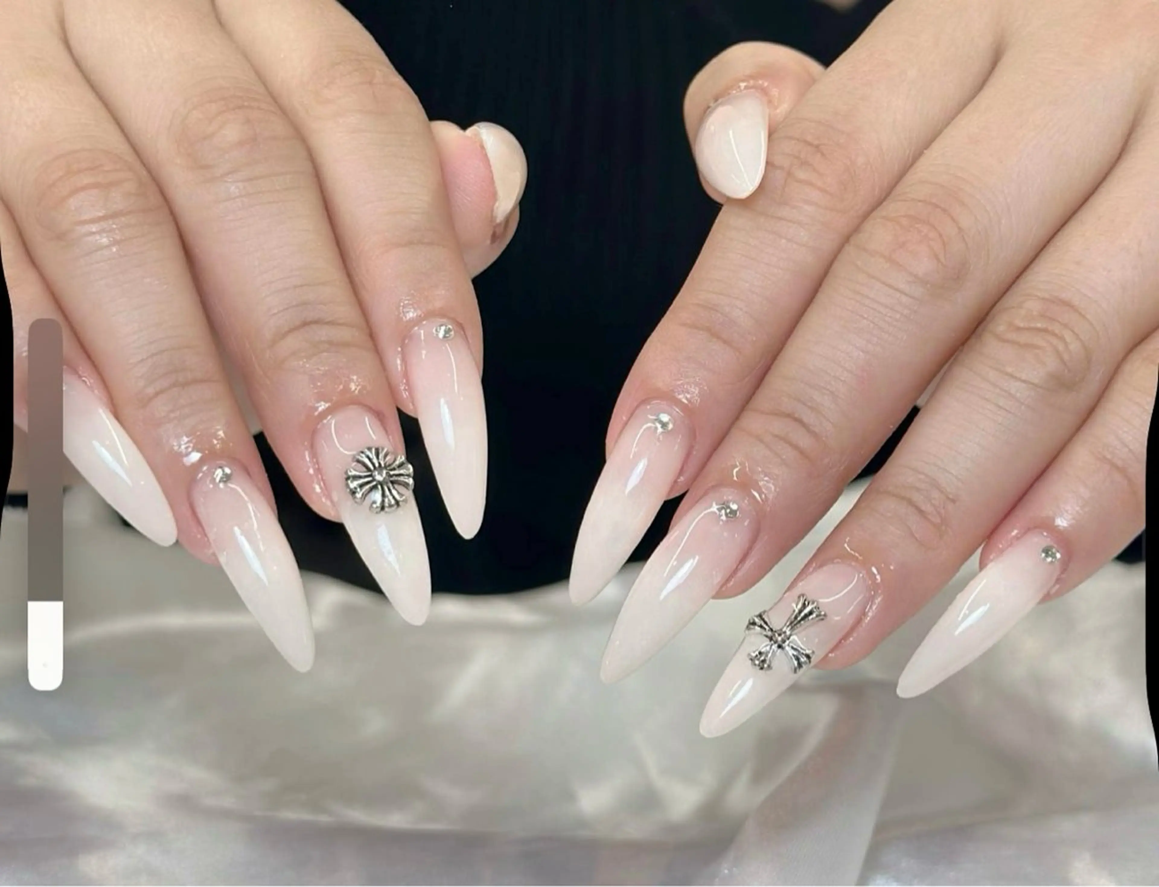 ネイル ハンドネイル REI NAIL1のネイルデザイン