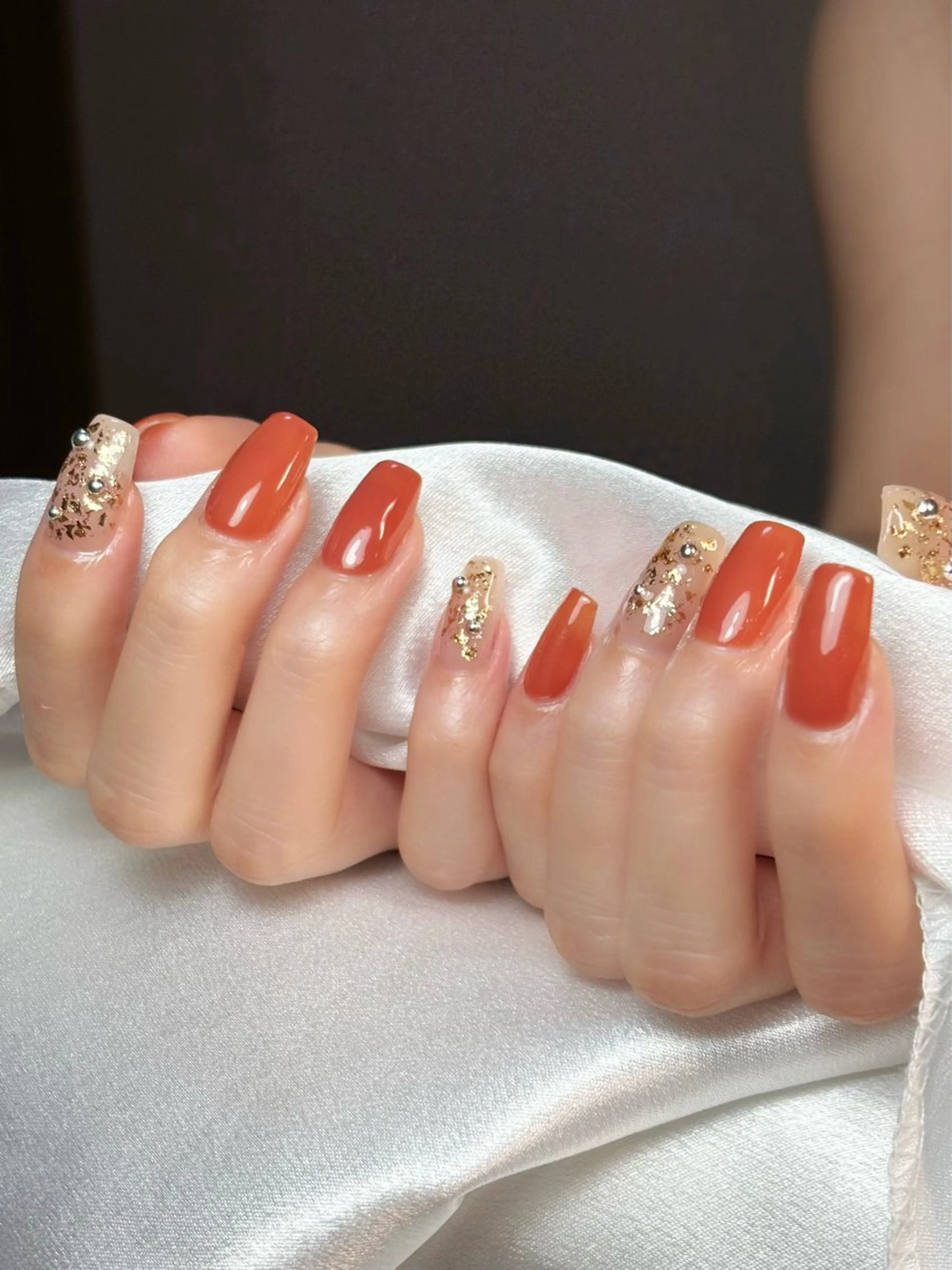 ミディアム ハンドネイル Revision nailsのネイルデザイン