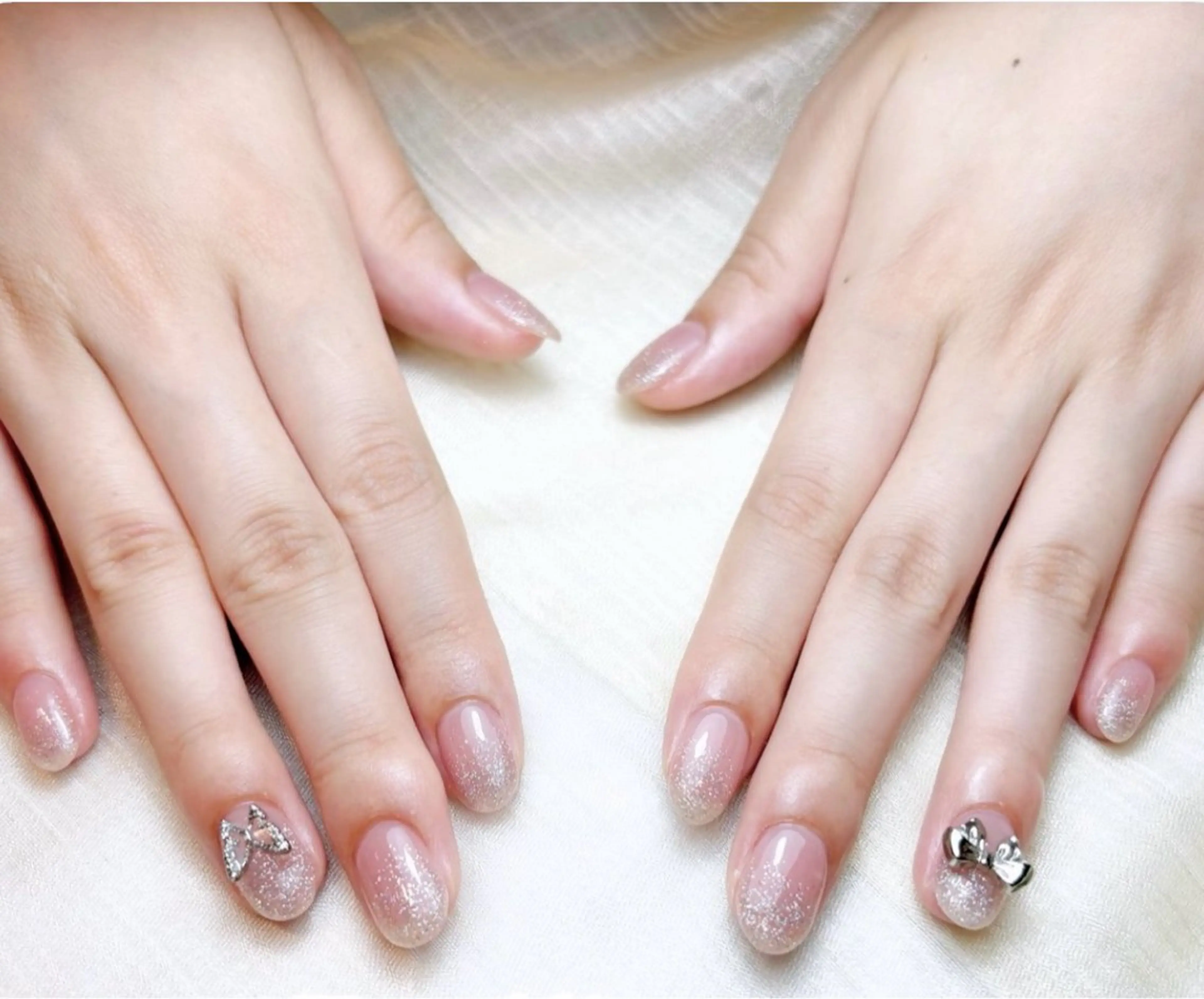ネイル H3 Nail Tsuki🦋💙のネイルデザイン