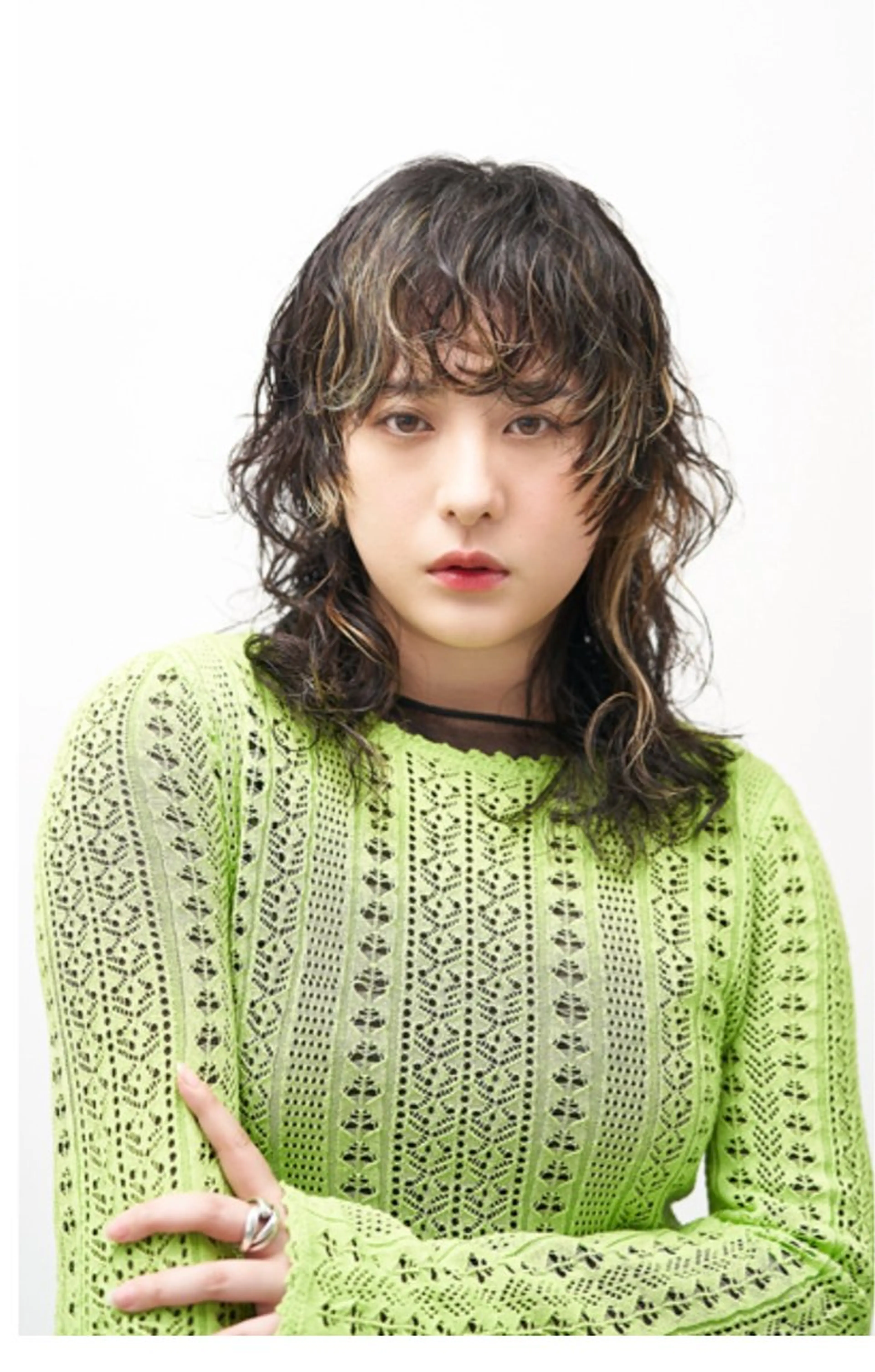 ミディアム パーマ カラーモデル募集 三浦真理恵のヘアスタイル