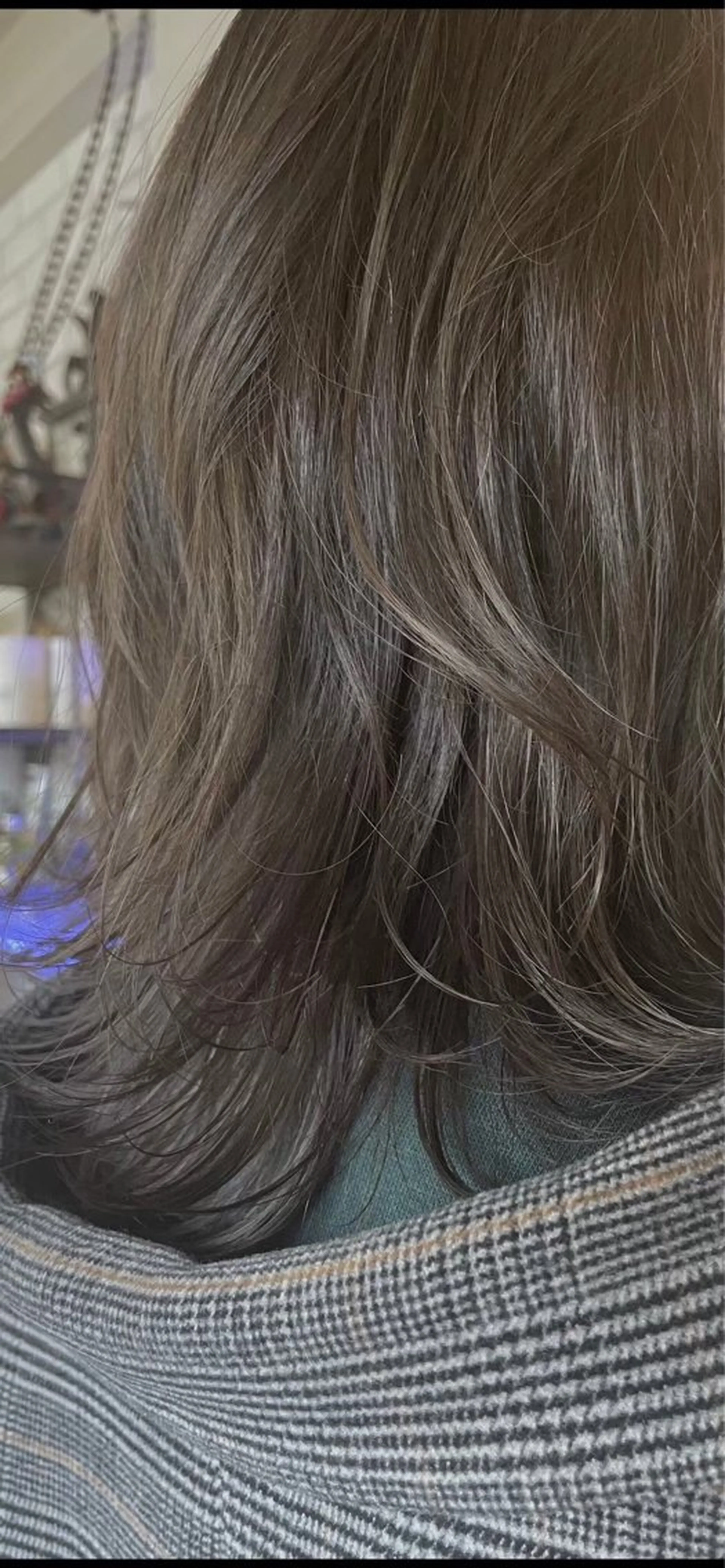 ミディアム カラー 鈴木 悦子のヘアスタイル