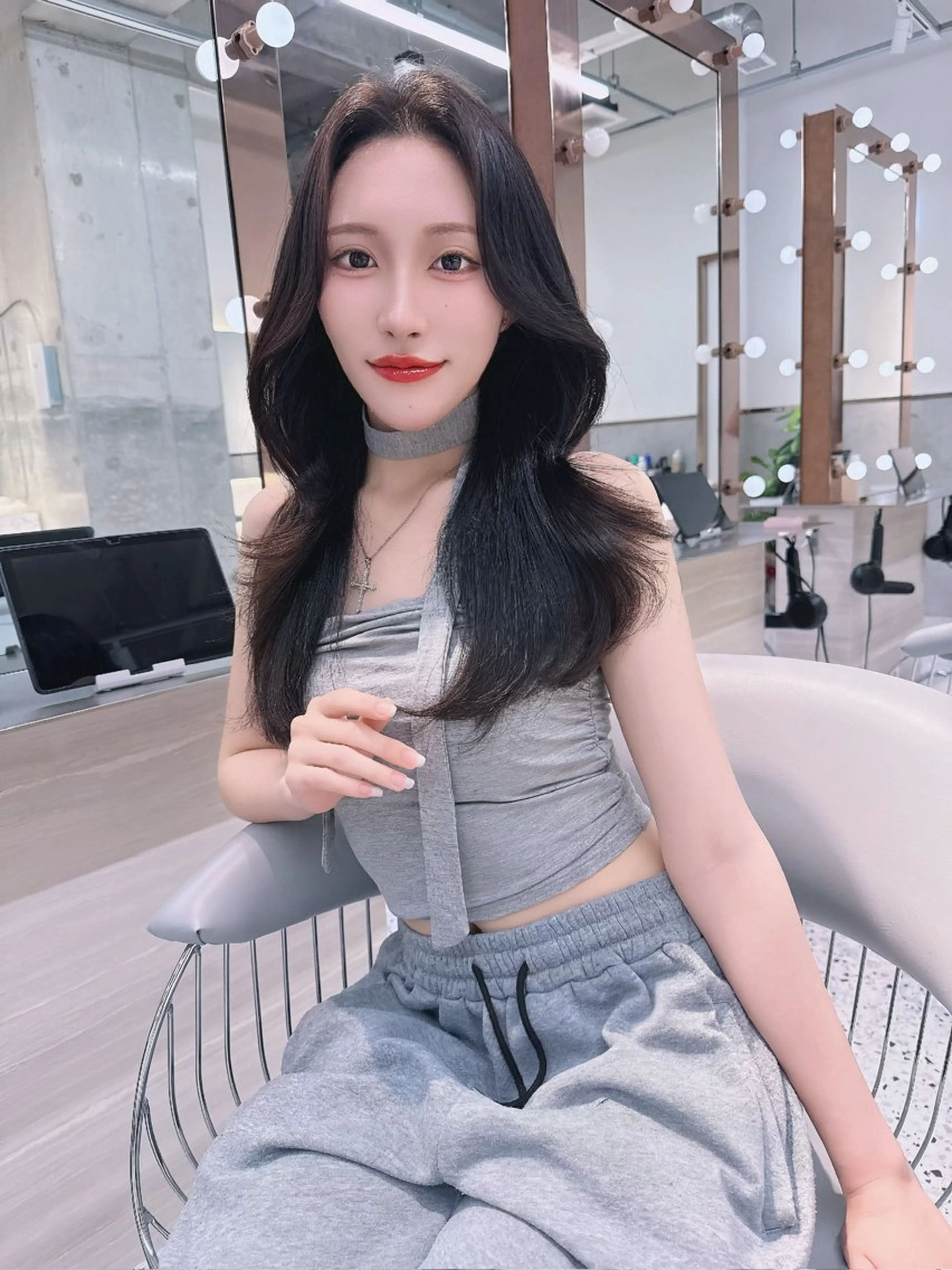 セミロング カラー ブリーチ 透明感カラー ブリーチなしカラー 顔まわりレイヤー 髪質改善 カット ヘアカラー トリートメント ✨レイヤー/韓国 /✨ヘア山下　遥のヘアスタイル