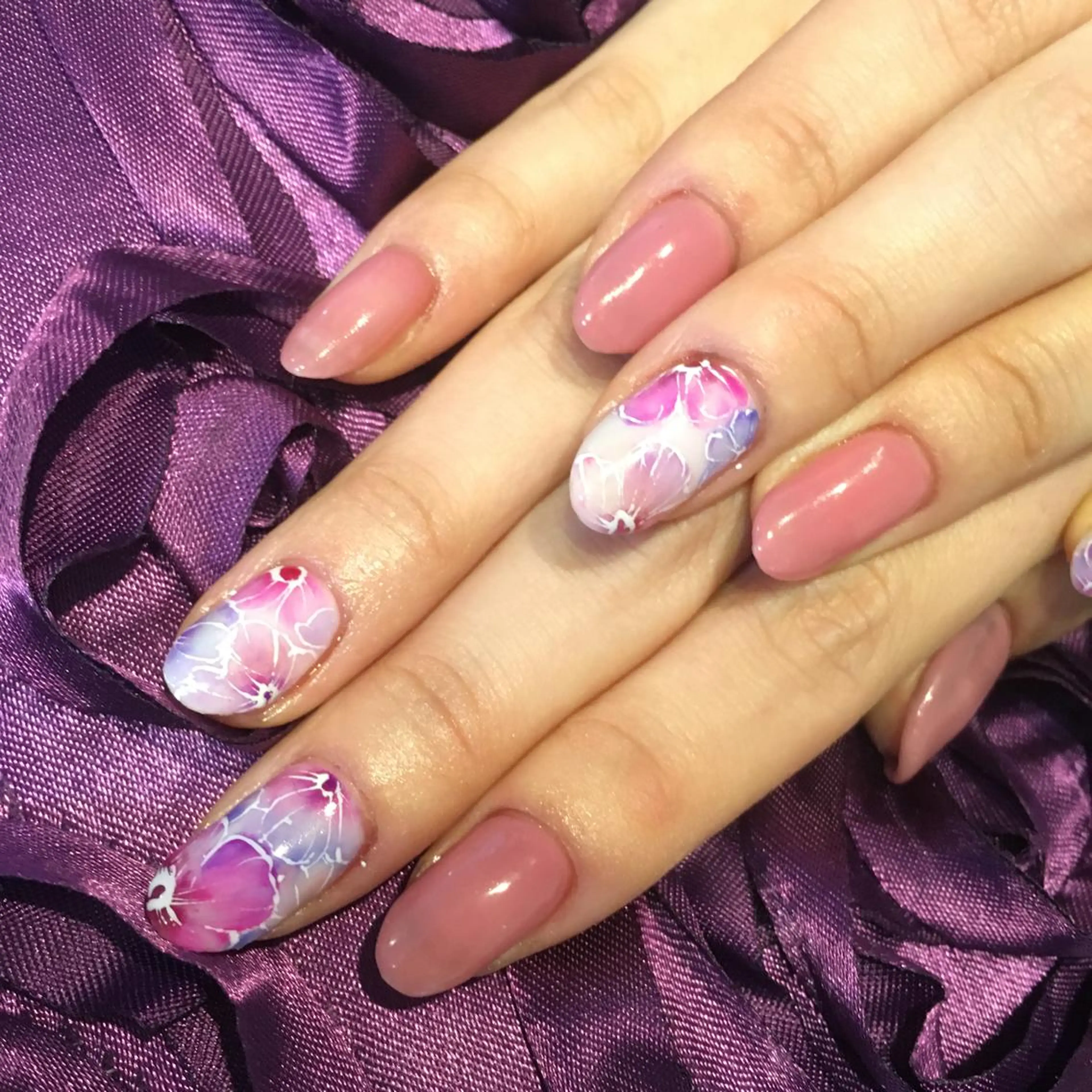 ネイル ハンドネイル フットネイル 開運ネイル Angeailesのネイルデザイン