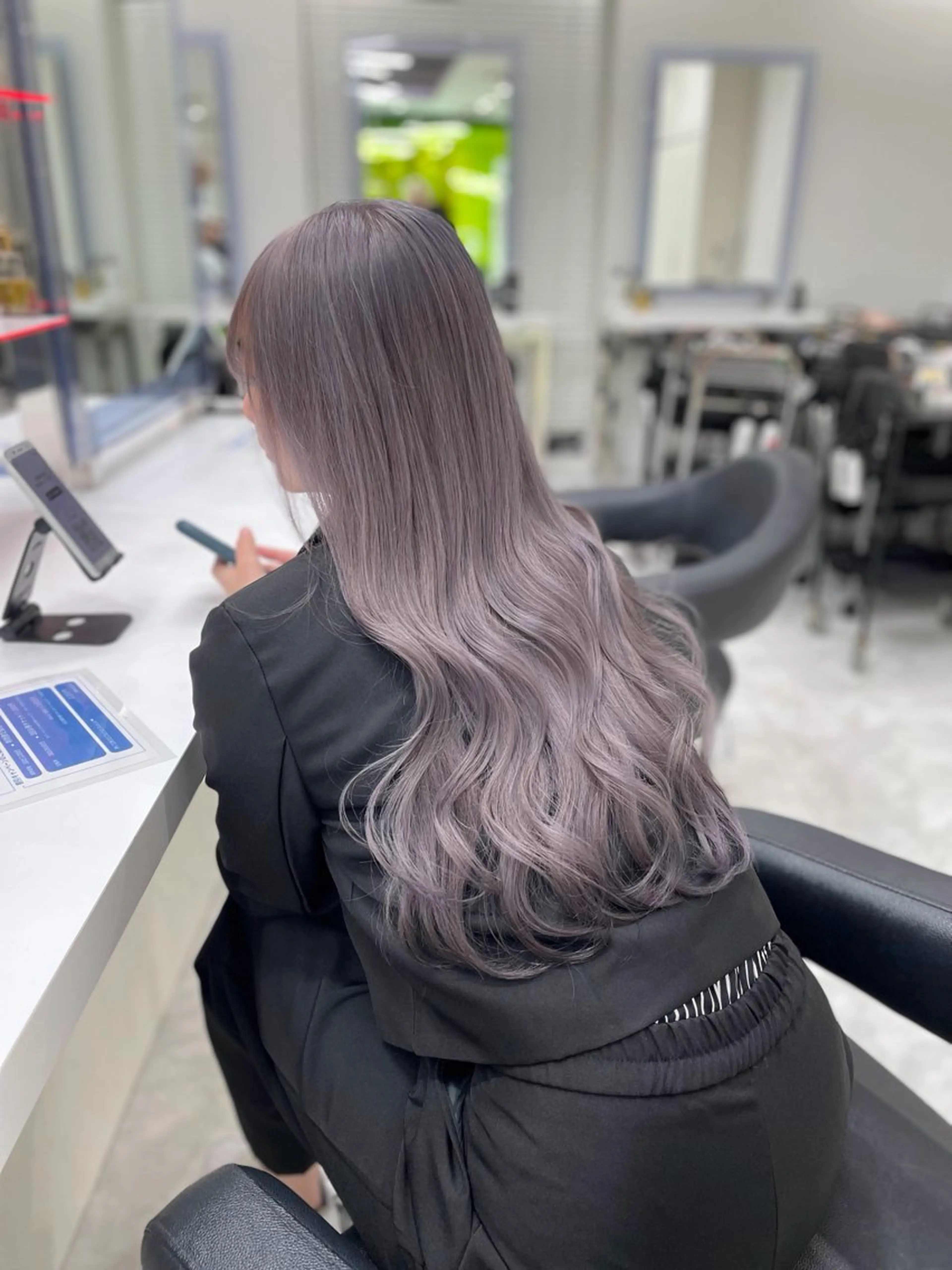 ロング カラー 透明感カラー ラベンダーカラー 💜RIO/韓国風 ラベンダーカラー💜のヘアスタイル