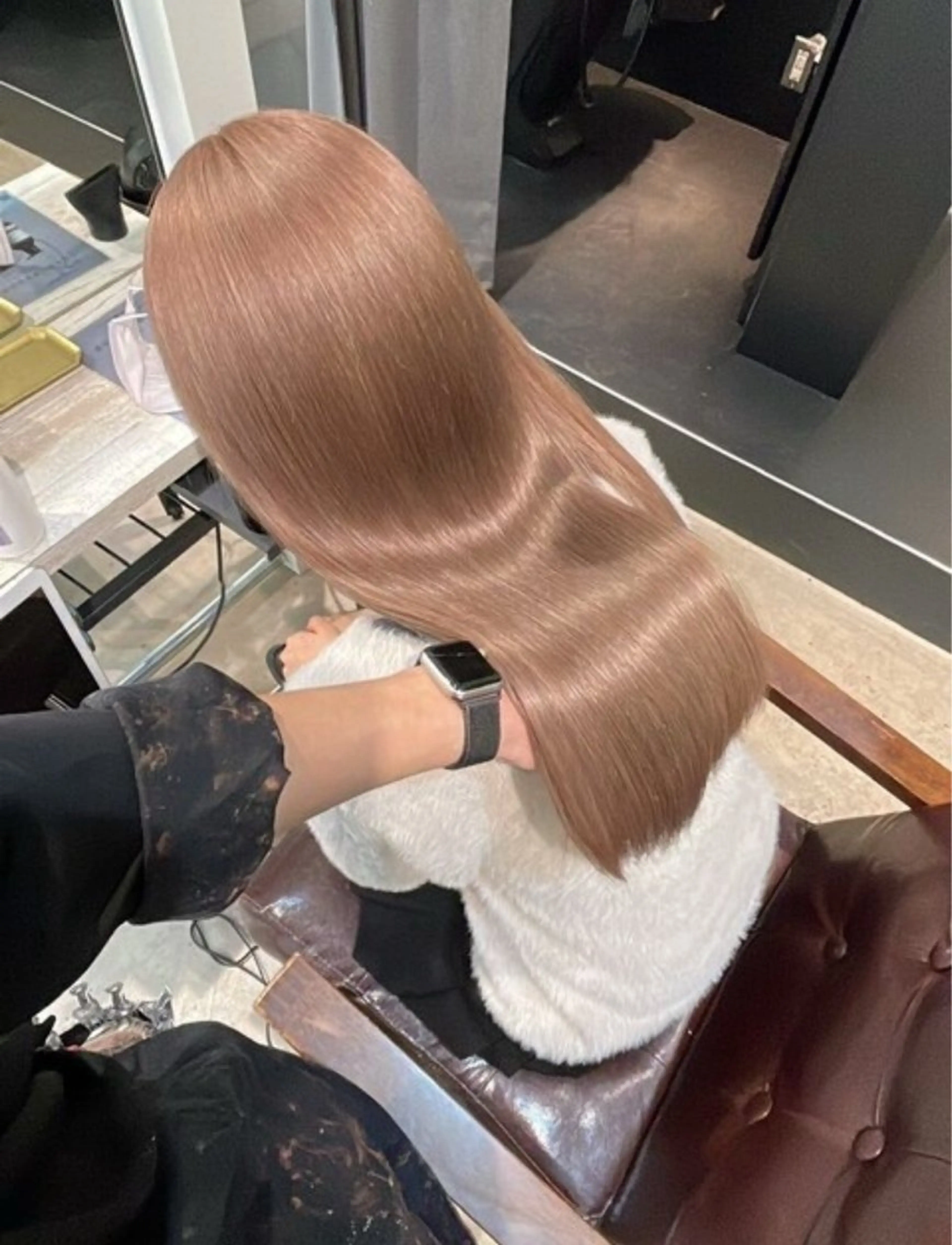 ミディアム カラー ベージュカラー ミルクティーベージュ ヘアカラー 【🥀履歴修正🥀】 ハイトーン職人/拓真のヘアスタイル