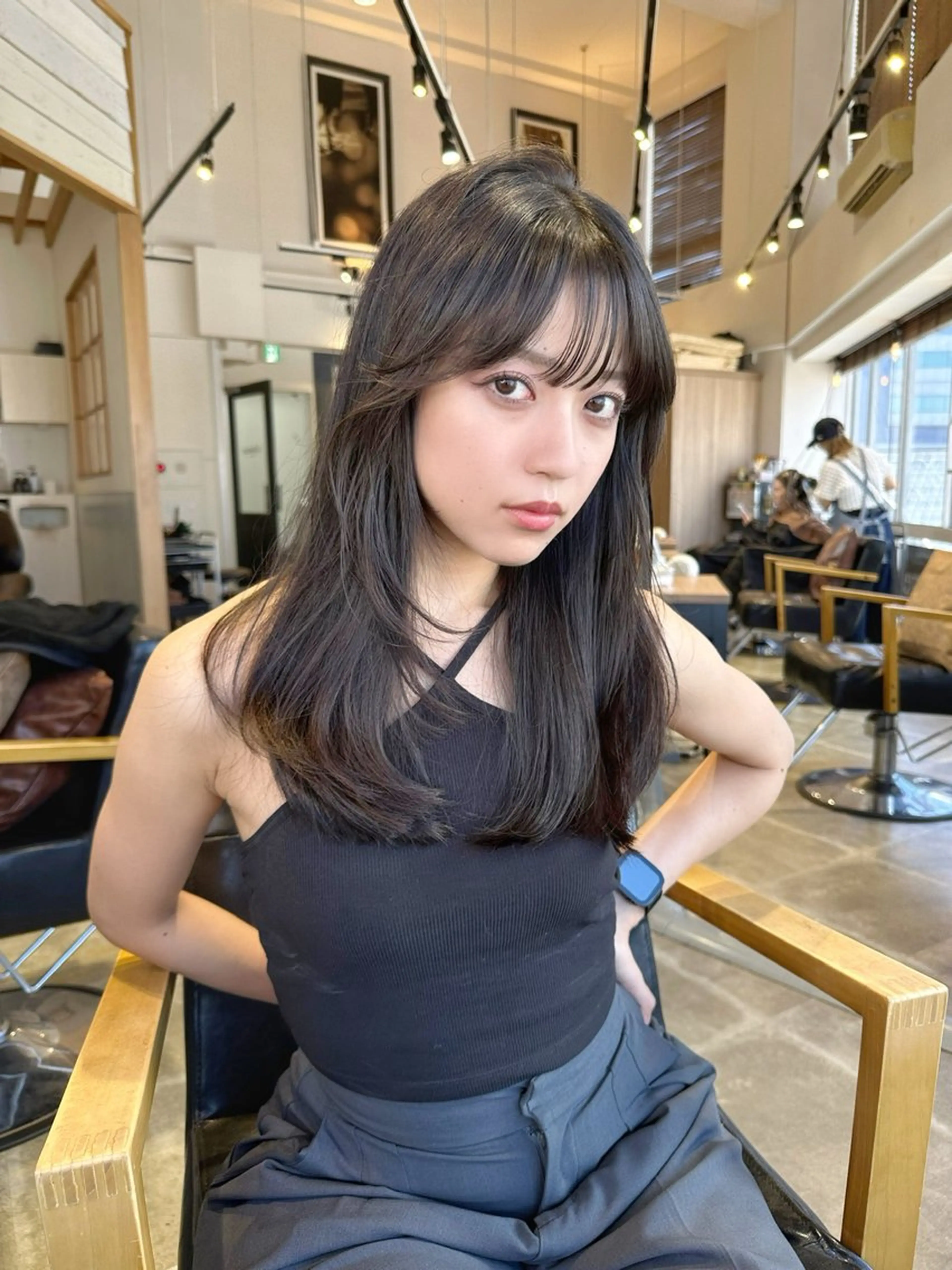 セミロング カット ヘアカラー トリートメント コテ巻き風パーマ /志村大成のヘアスタイル