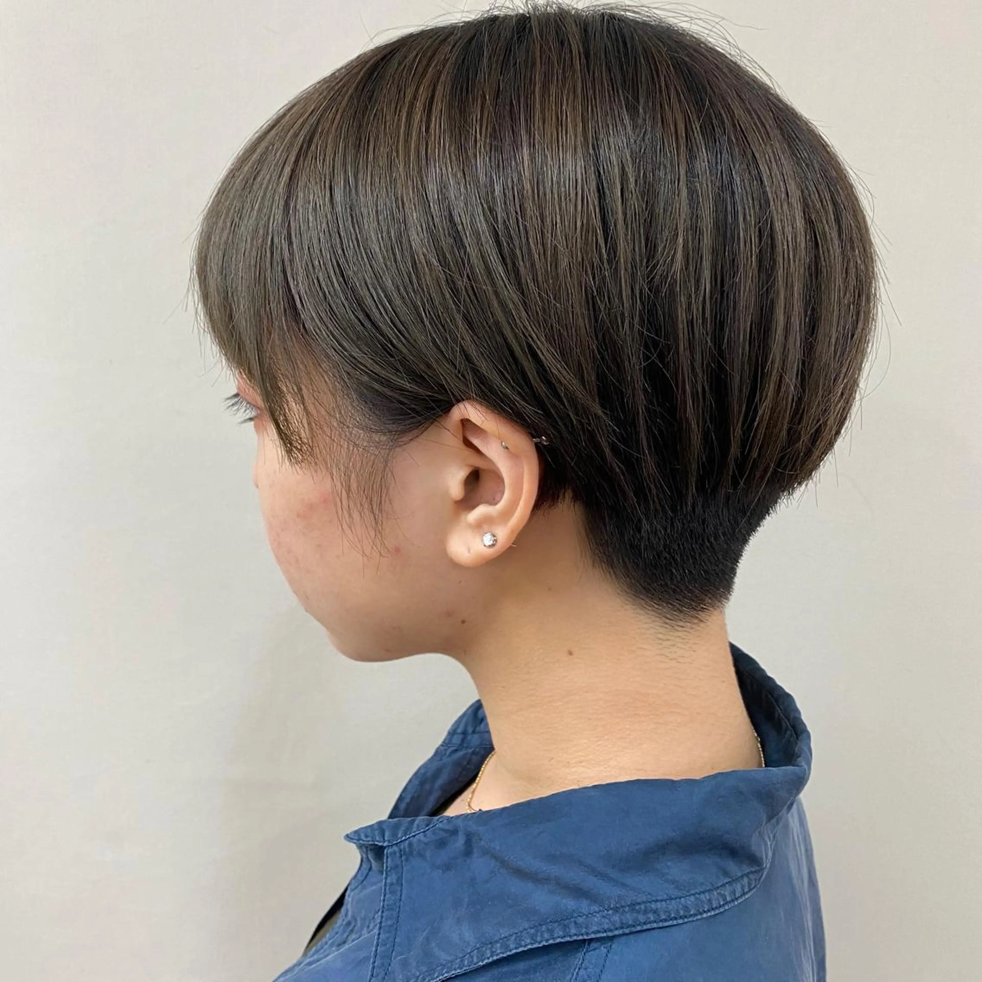 ショート カット ヘアカラー トリートメント ヘッドスパ ambellir 山本伽椰のヘアスタイル