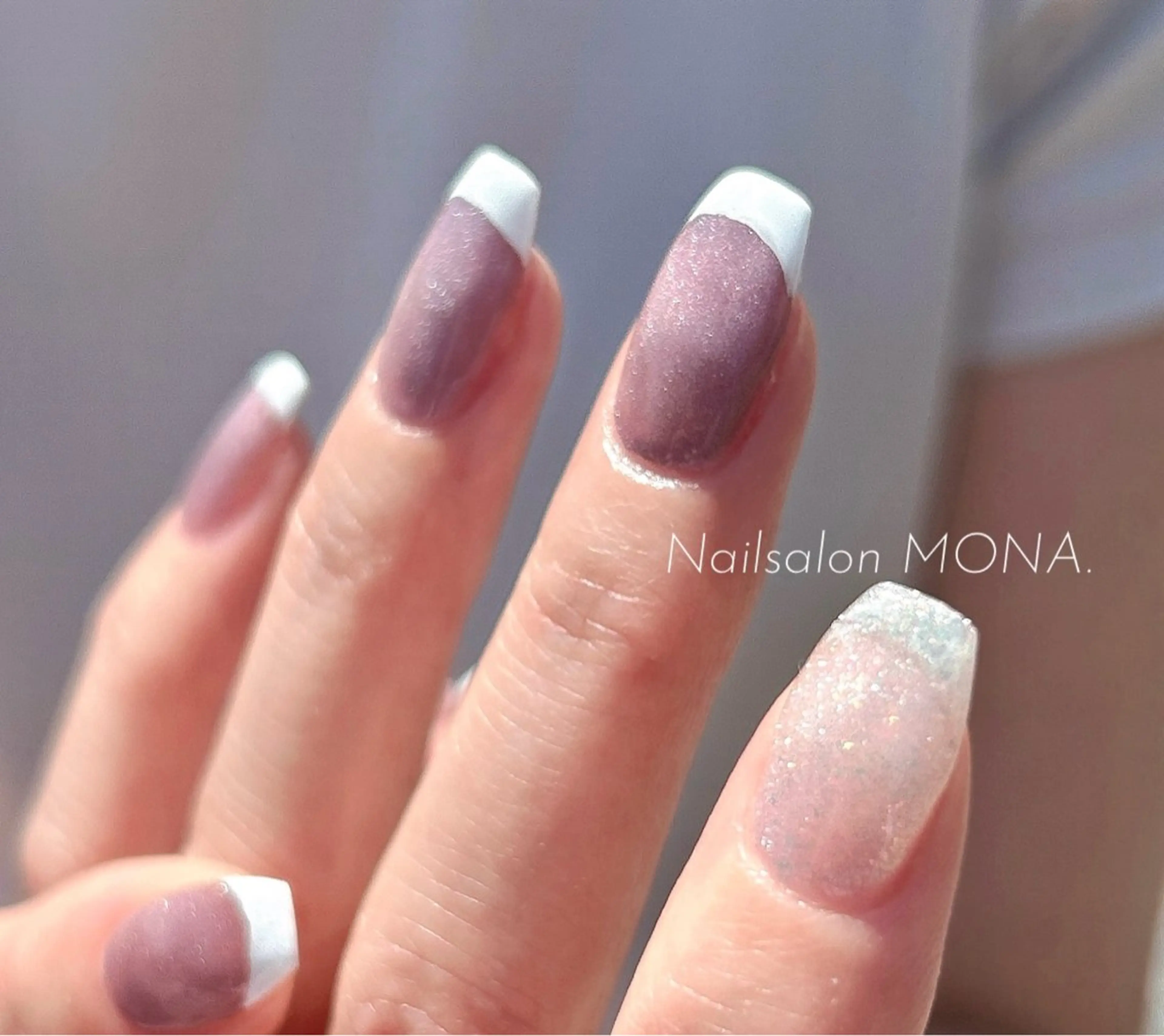 ネイル フラッシュネイル フレンチネイル マグネットネイル Nailsalon MONA.のネイルデザイン