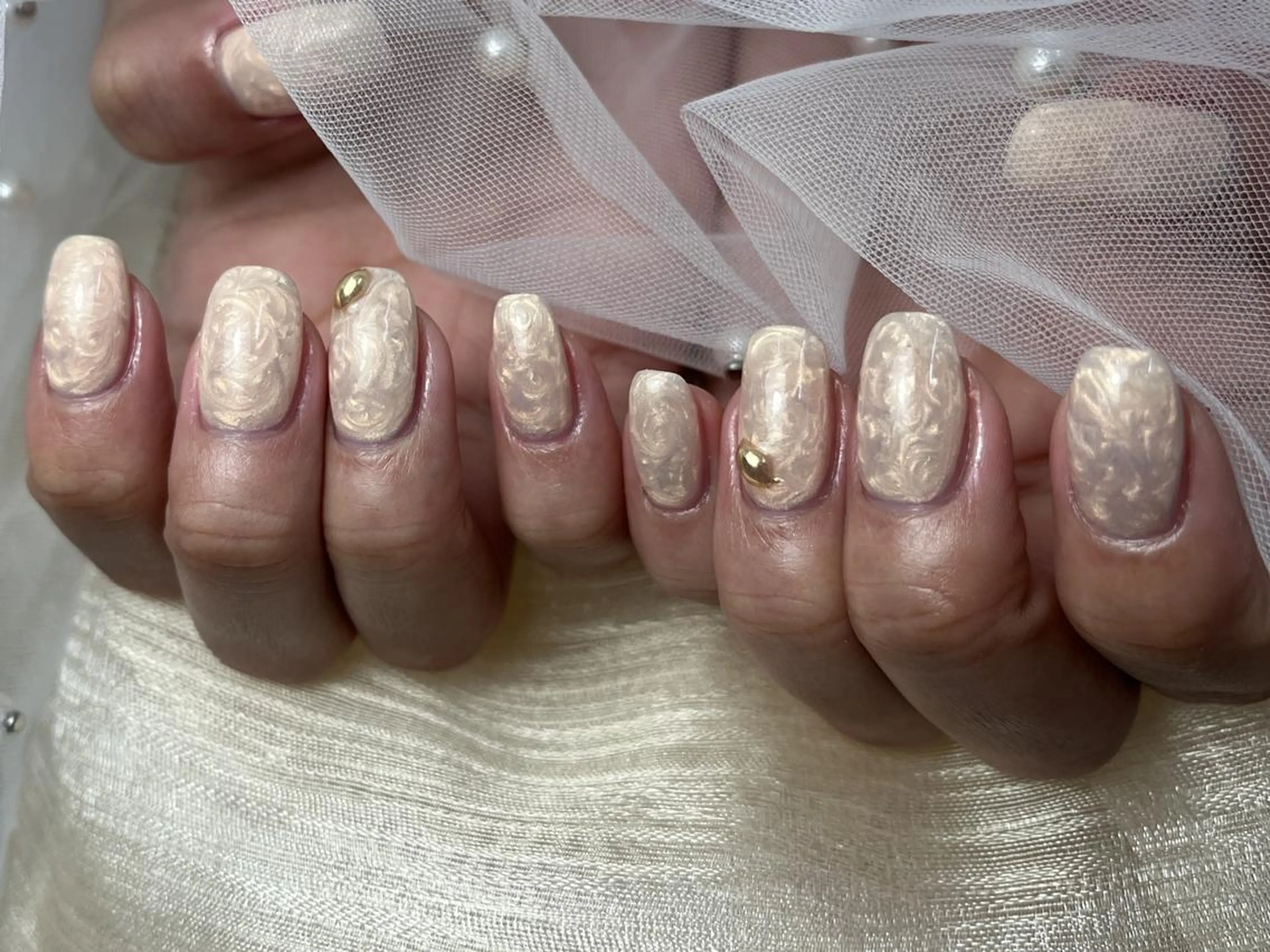 ネイル ゴールド レース 大理石ネイル(マーブル) ハンドネイル ハンドケア ToliyDeliy Nail Salonのネイルデザイン