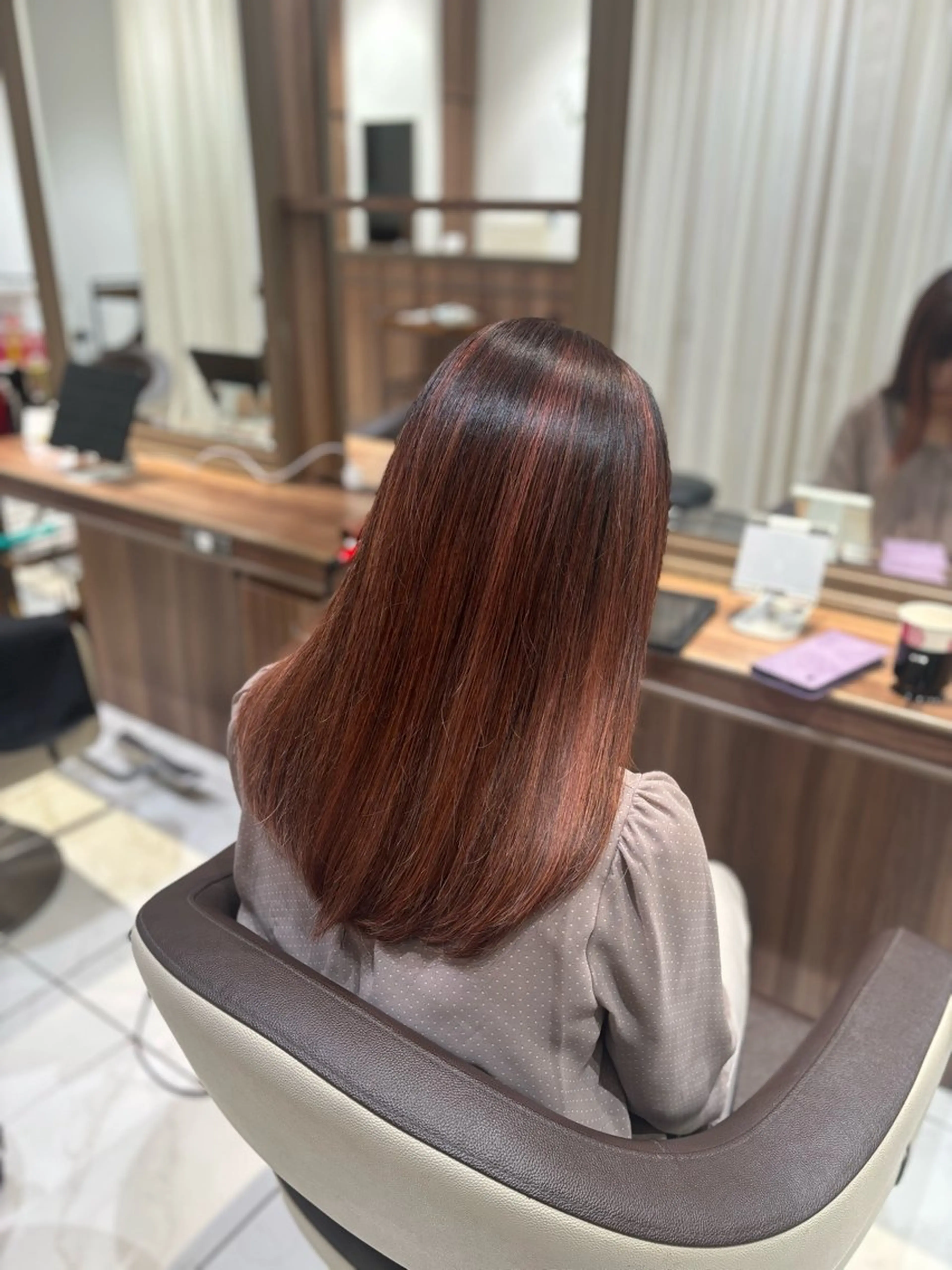 セミロング カラー ゆるふわパーマ🌸/ ハイトーン/あゆみのヘアスタイル