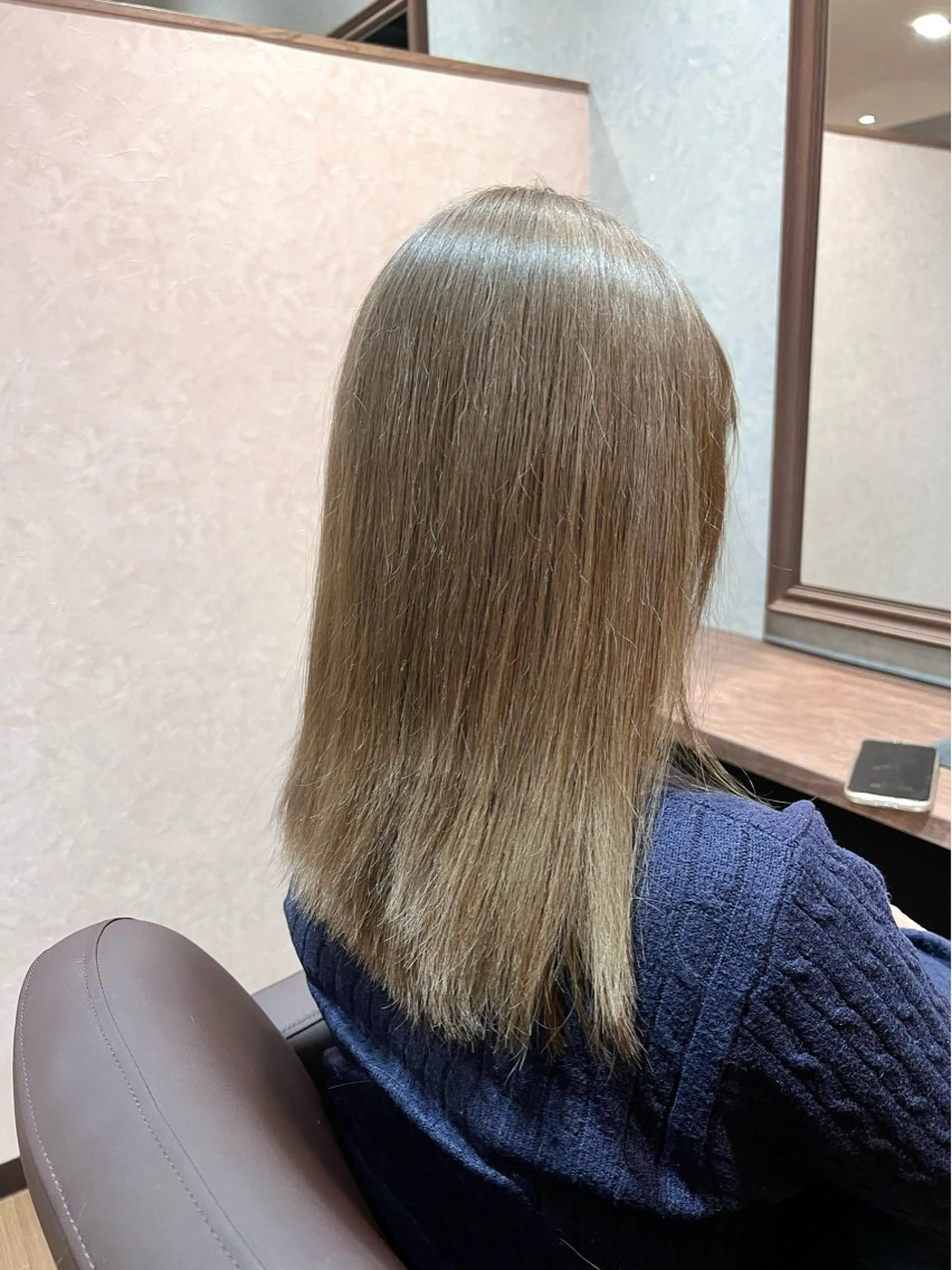 セミロング カット ヘアカラー ふなき あすかのヘアスタイル