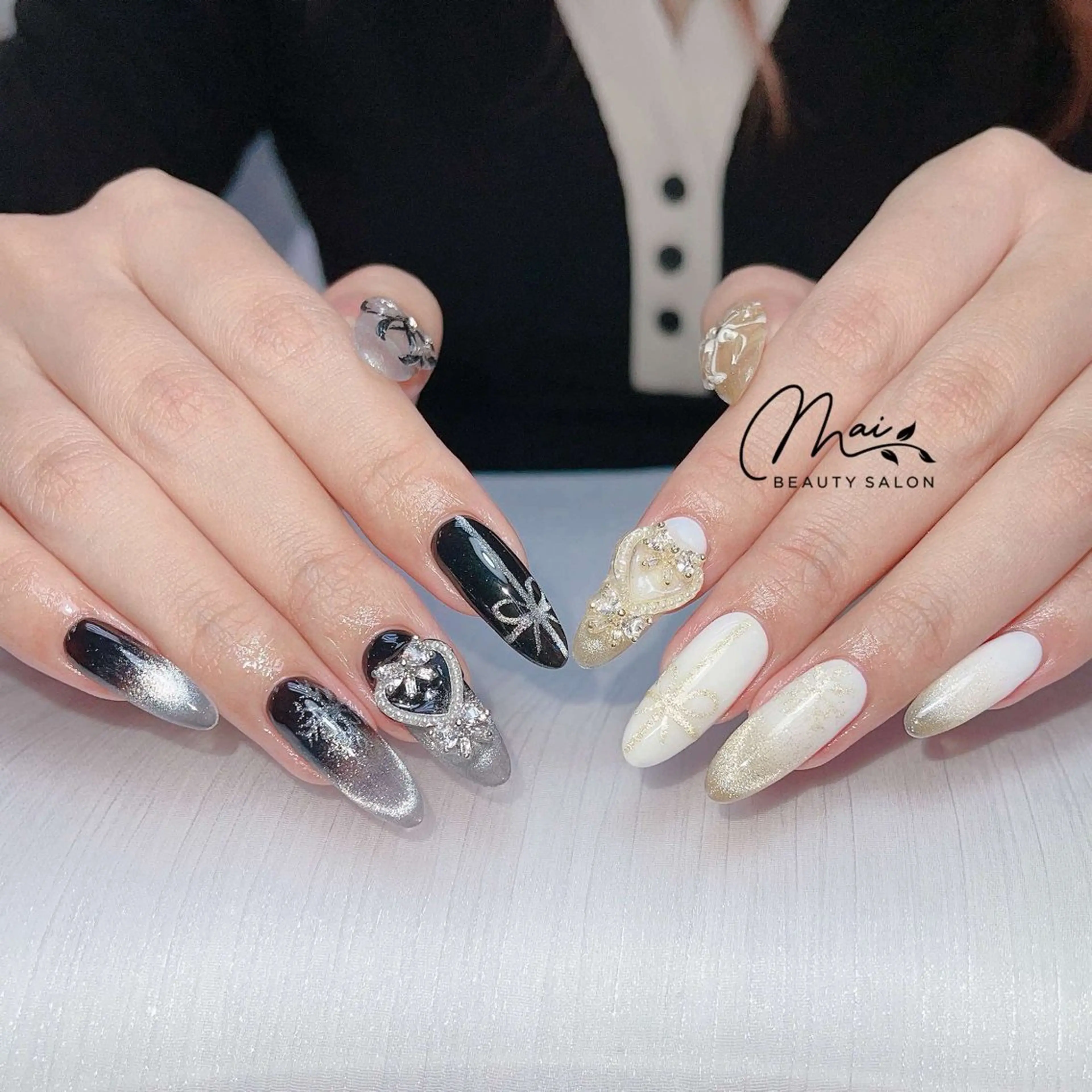 ネイル オーロラネイル 長さ出し フラッシュネイル フットネイル フレンチネイル ハンドネイル MaiBeauty HaNaのネイルデザイン