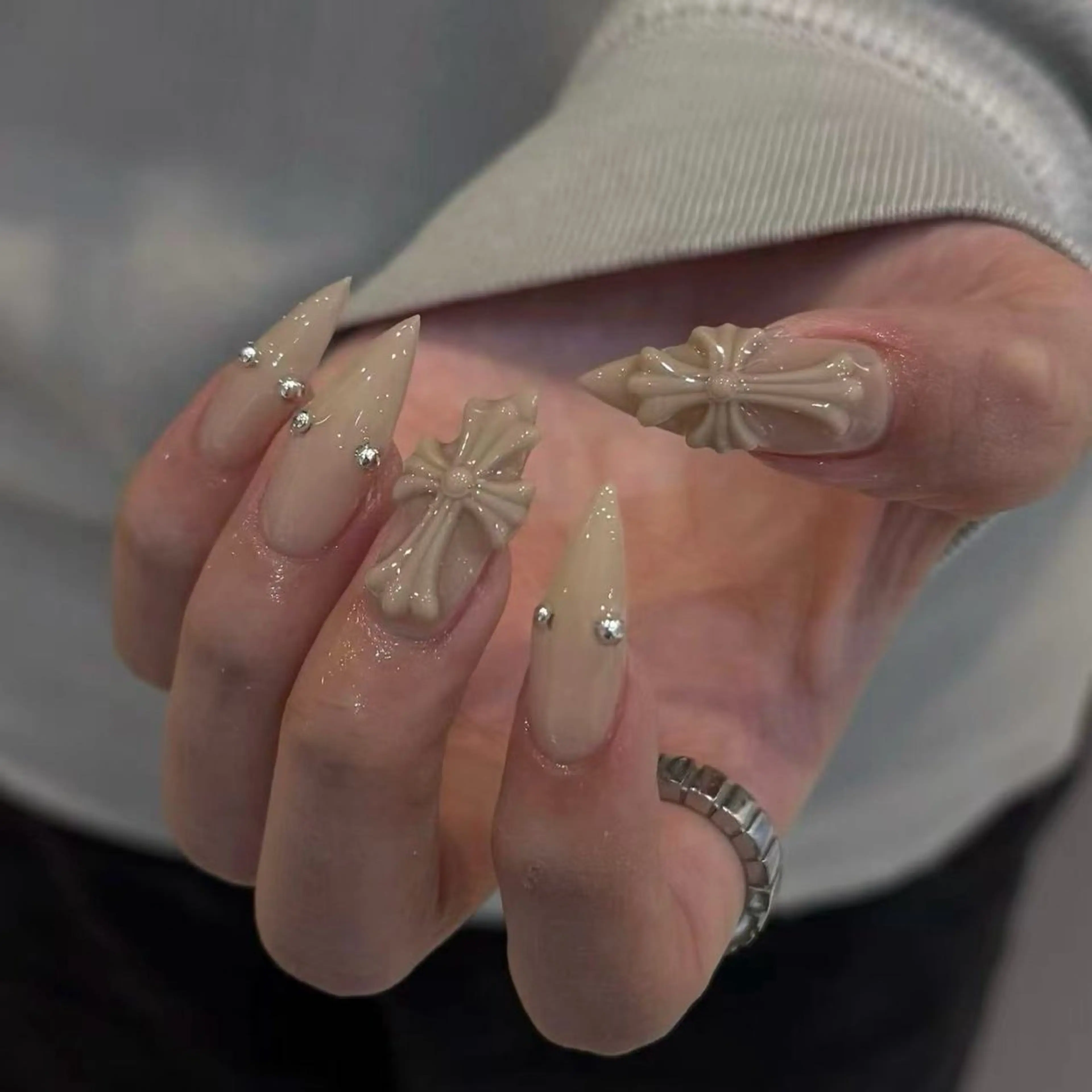 ネイル オーロラネイル チークネイル 長さ出し フットネイル フレンチネイル ハンドネイル ハンドケア J&C Nail Salon吉祥寺所属・Yu  Ki ネイルのネイルデザイン