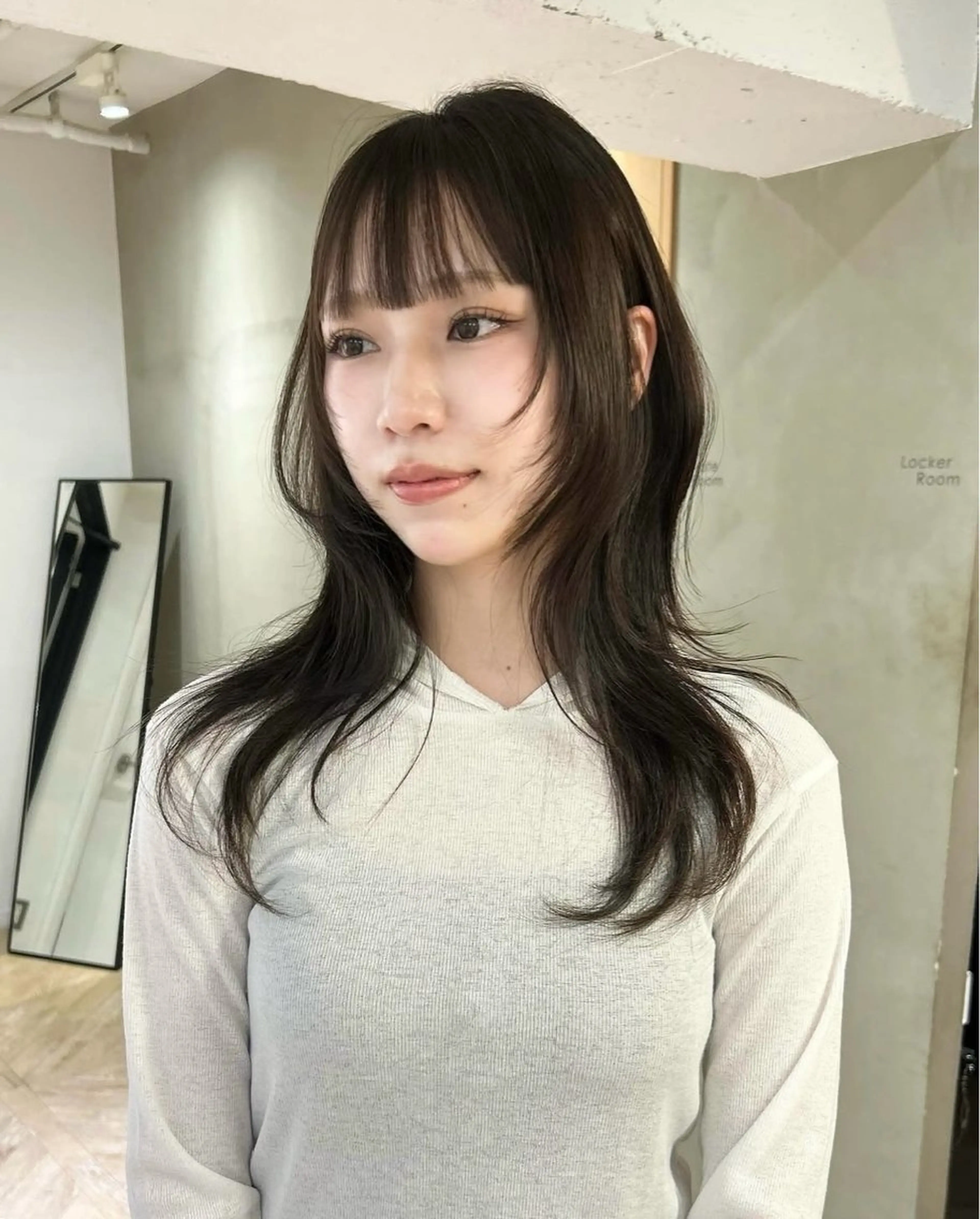 セミロング レイヤーカット 似合わせカット カット ヘアカラー トリートメント 似合わせレイヤー ＆透明感カラーのヘアスタイル