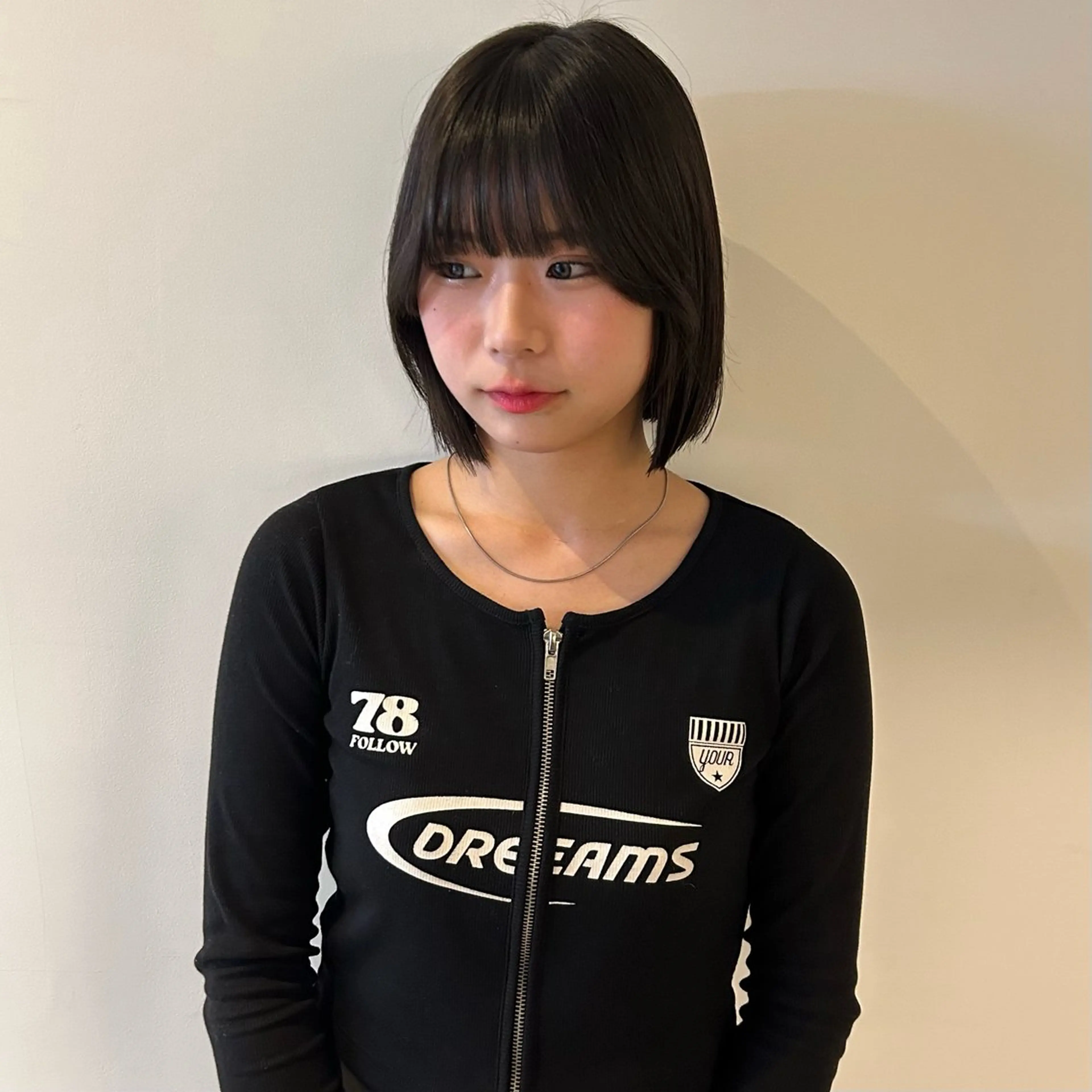 ショート ボブ 顔まわりレイヤー 顔周りカット レイヤーカット nonoka オリーブ/レイヤーのヘアスタイル