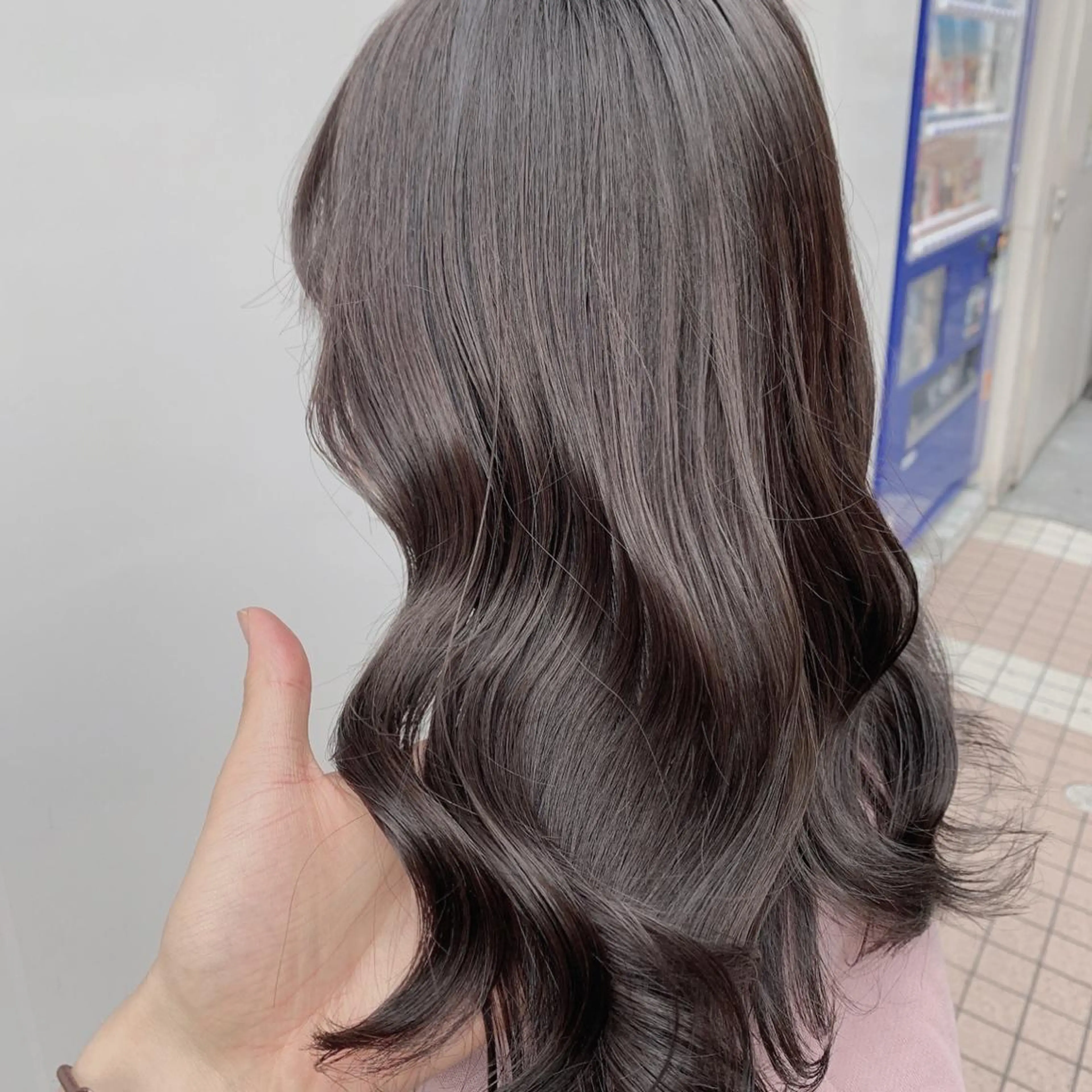 ミディアム カラー ヘアカラー トリートメント ヘアセット ⛄️冬の透明感 カラー⛄️大西のヘアスタイル