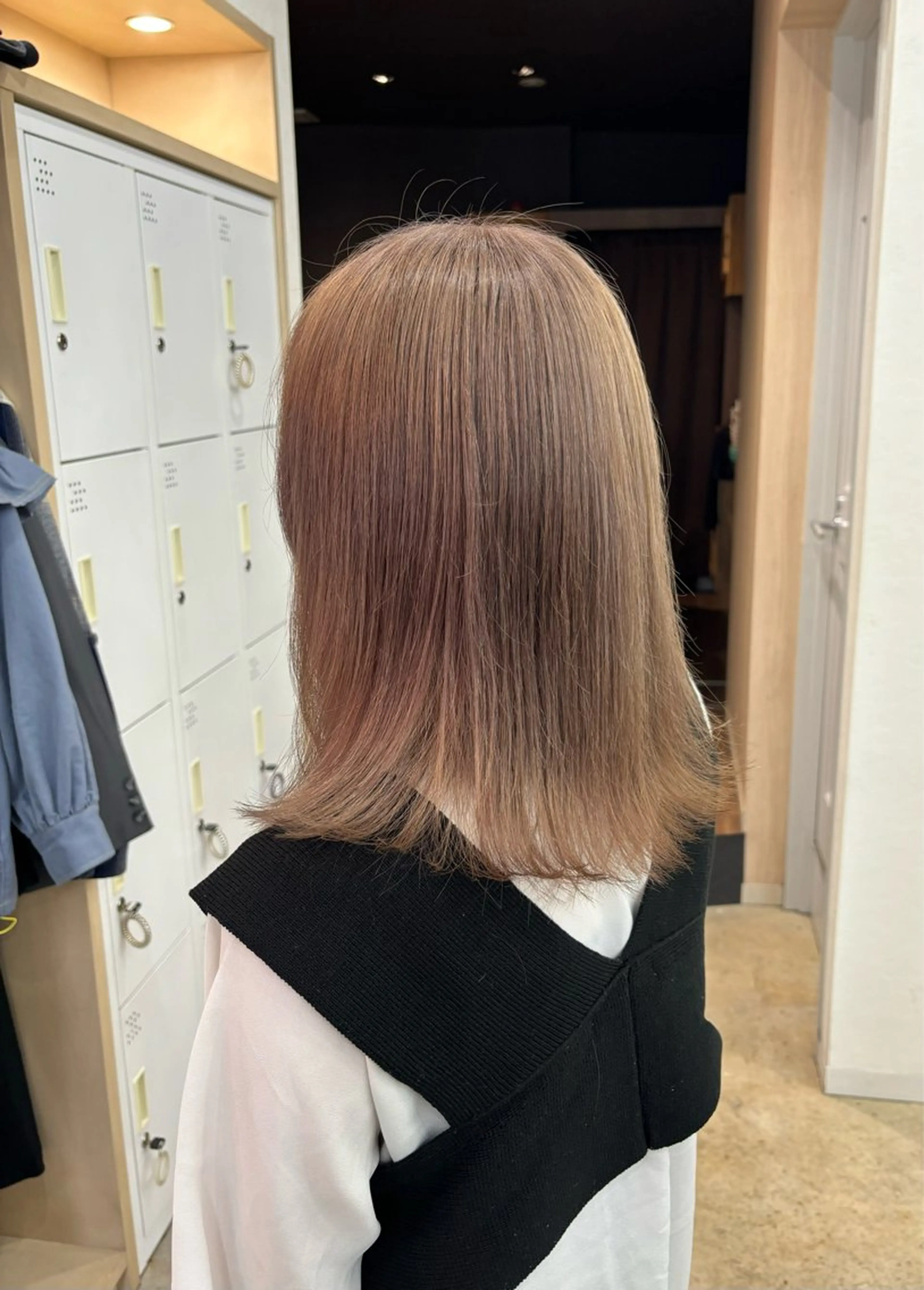 ミディアム カラー カット ヘアカラー 🪽髪質改善矯正 🤍MIU🤍のヘアスタイル