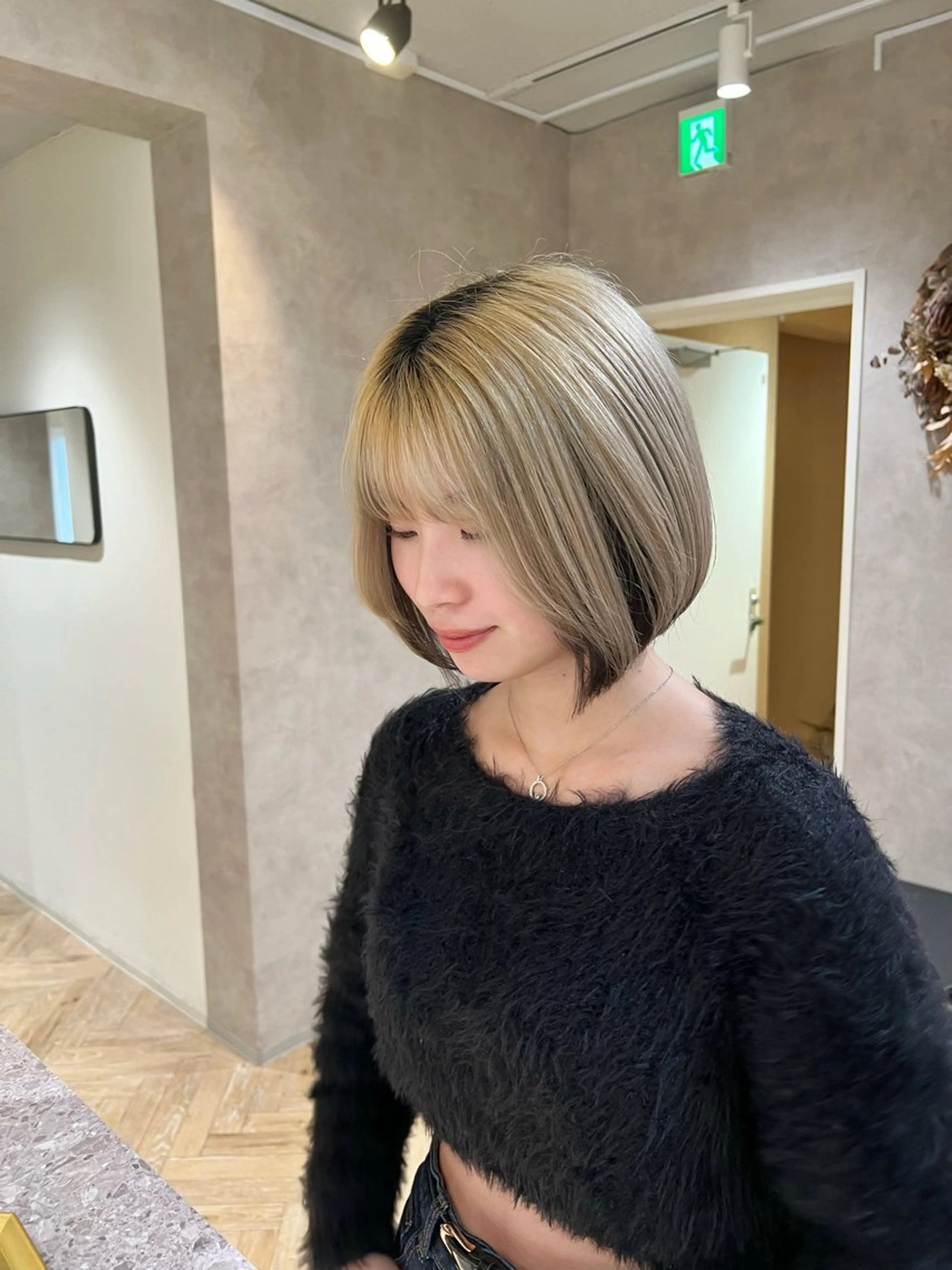 ミディアム カラー ブリーチ 茂木 未海のヘアスタイル