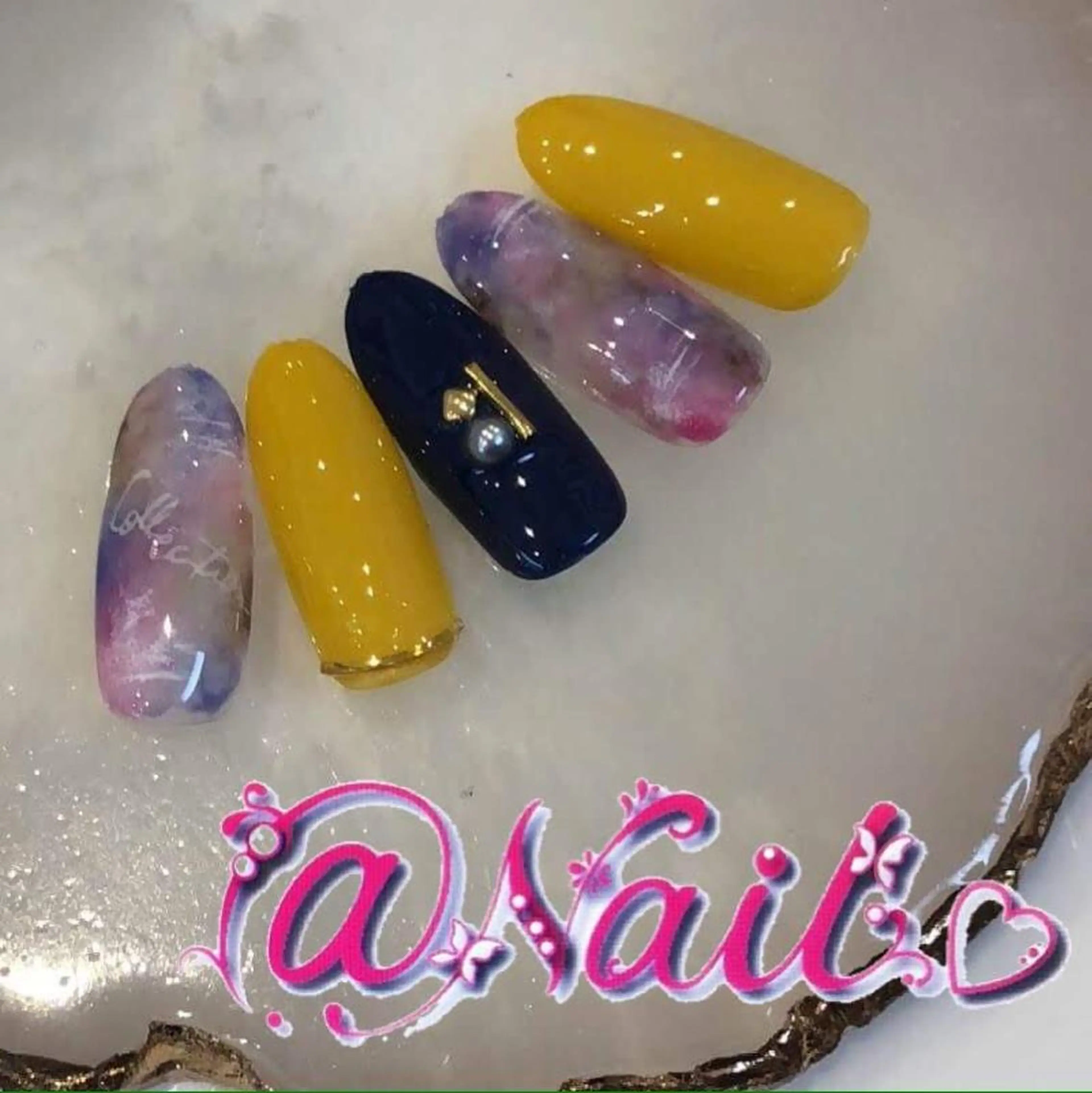 ネイル ネイルチップ 小尾 栞のネイルデザイン