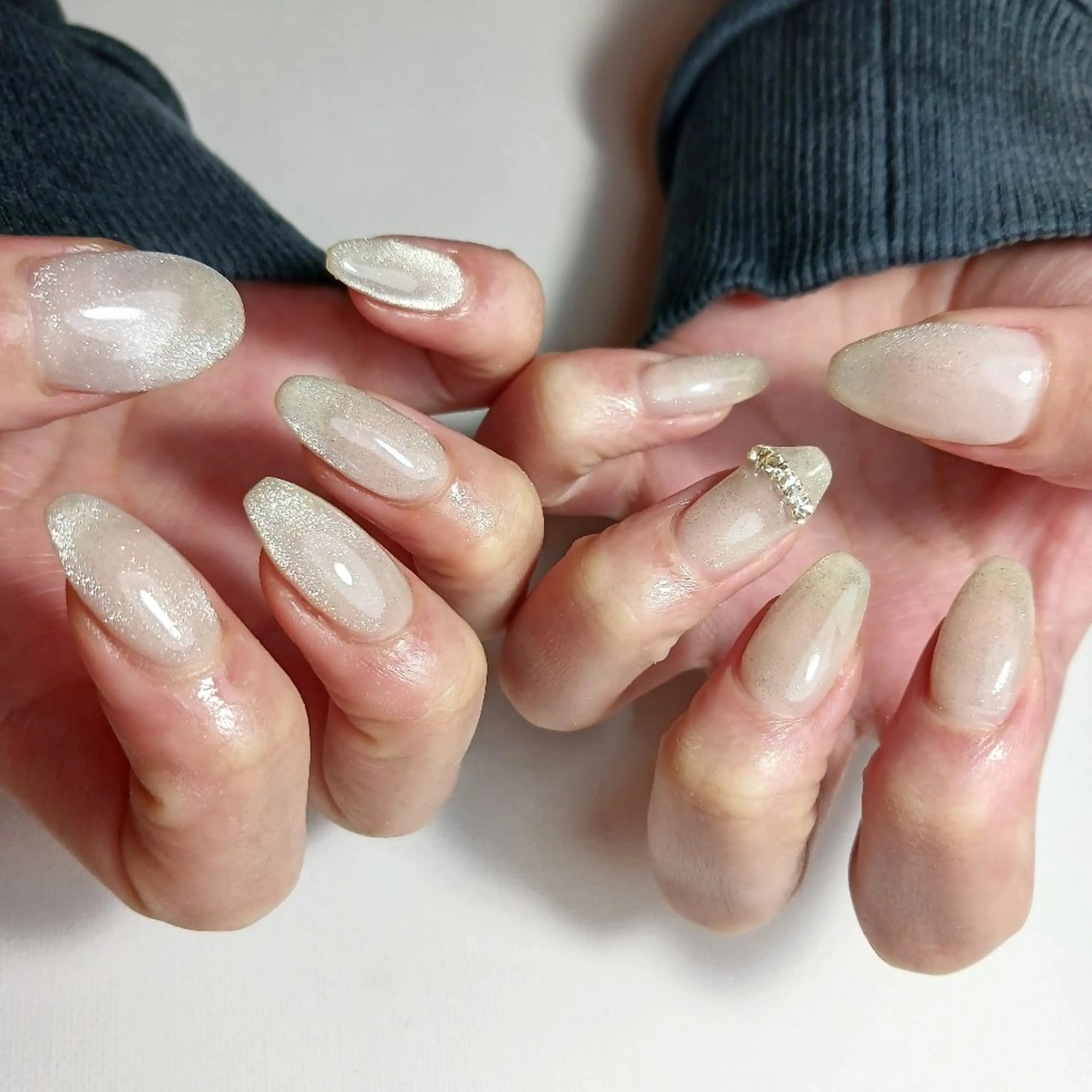 ネイル ジェルネイル キラキラネイル マグネットネイル 持ち込み ワンカラーネイル owlnail /持込みデザイン専門のネイルデザイン