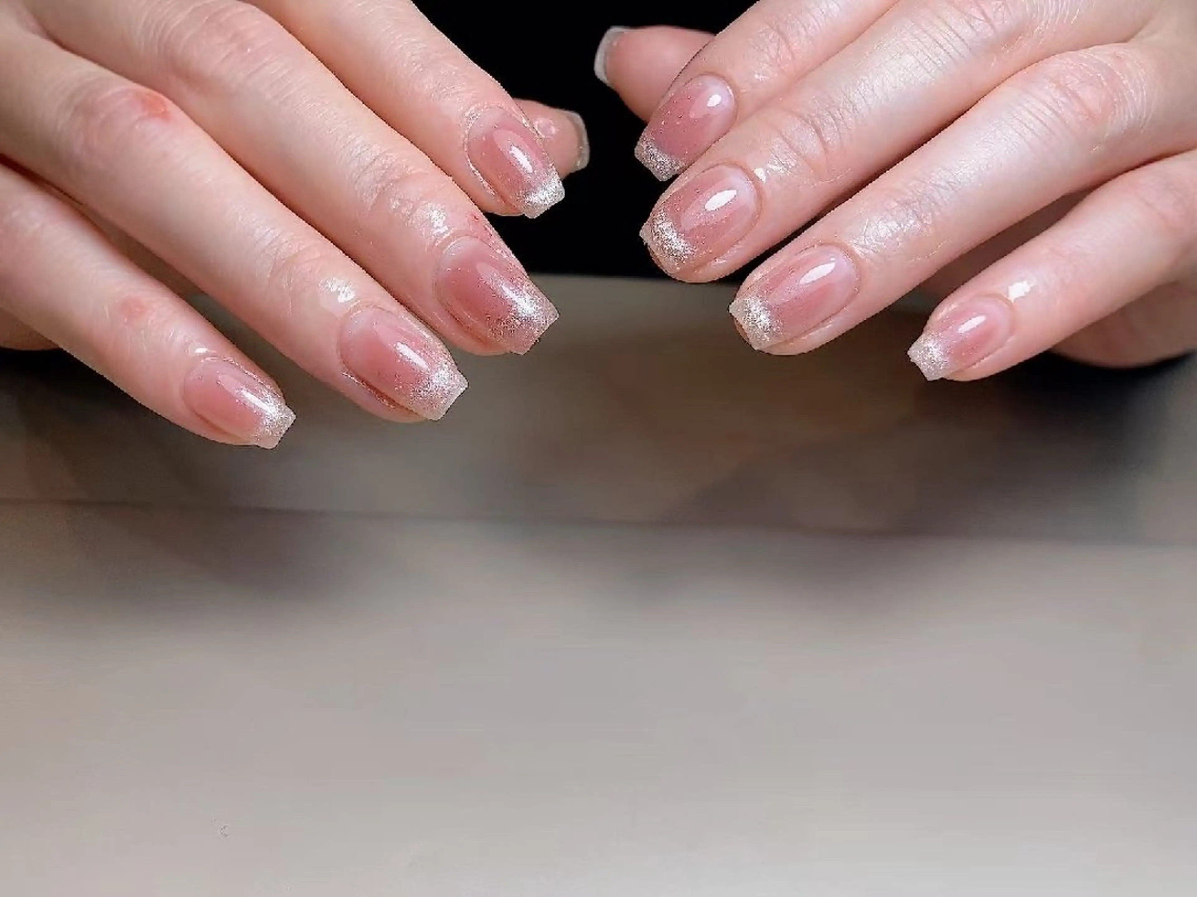 チークフレンチマッグネット💅 Stone ２個無料💞ご予約の際にオフ有無、亀裂、希望長さ出し本数を教えてね。の写真